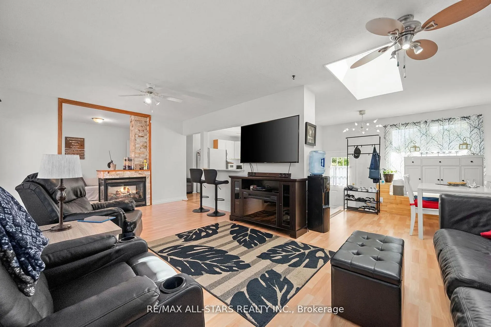 40 Riverglen Drive
