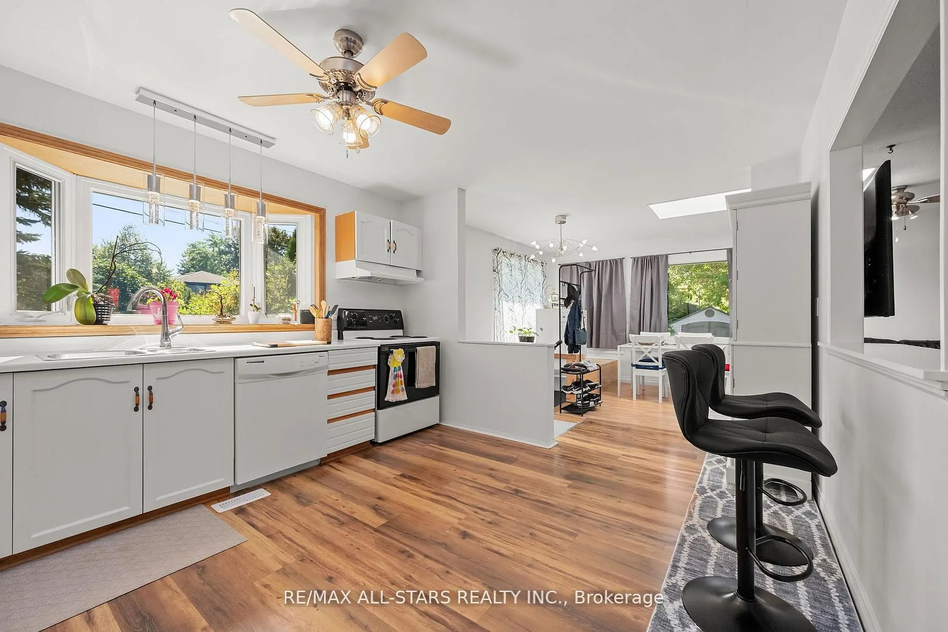 40 Riverglen Drive