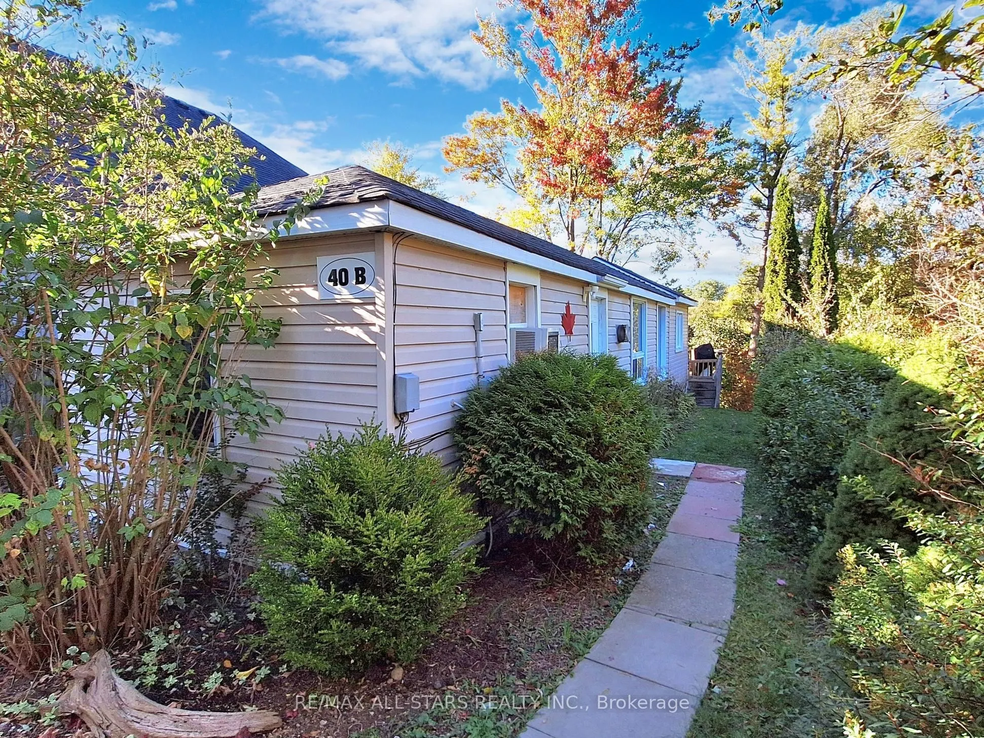 40 Riverglen Drive