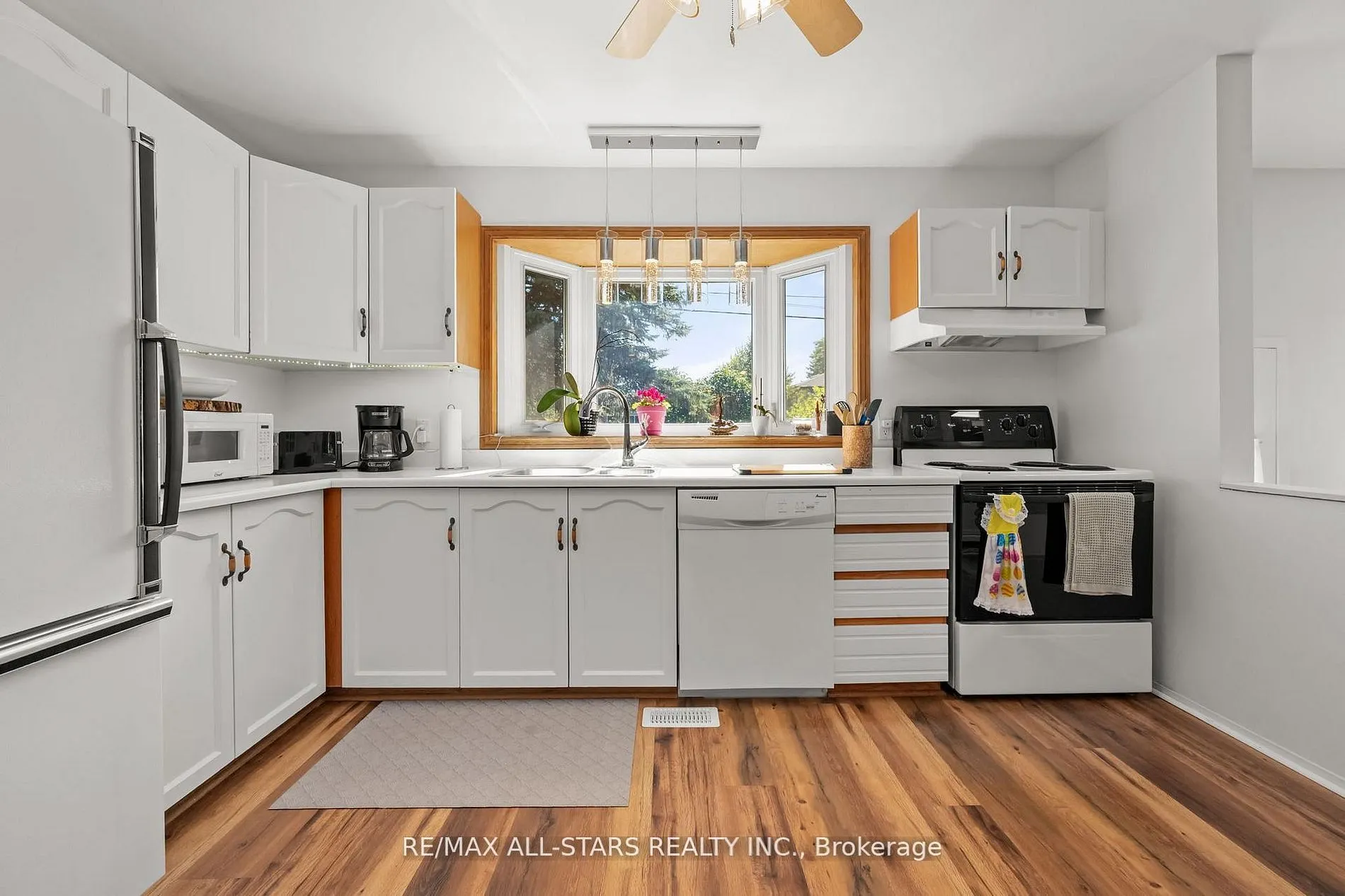 40 Riverglen Drive