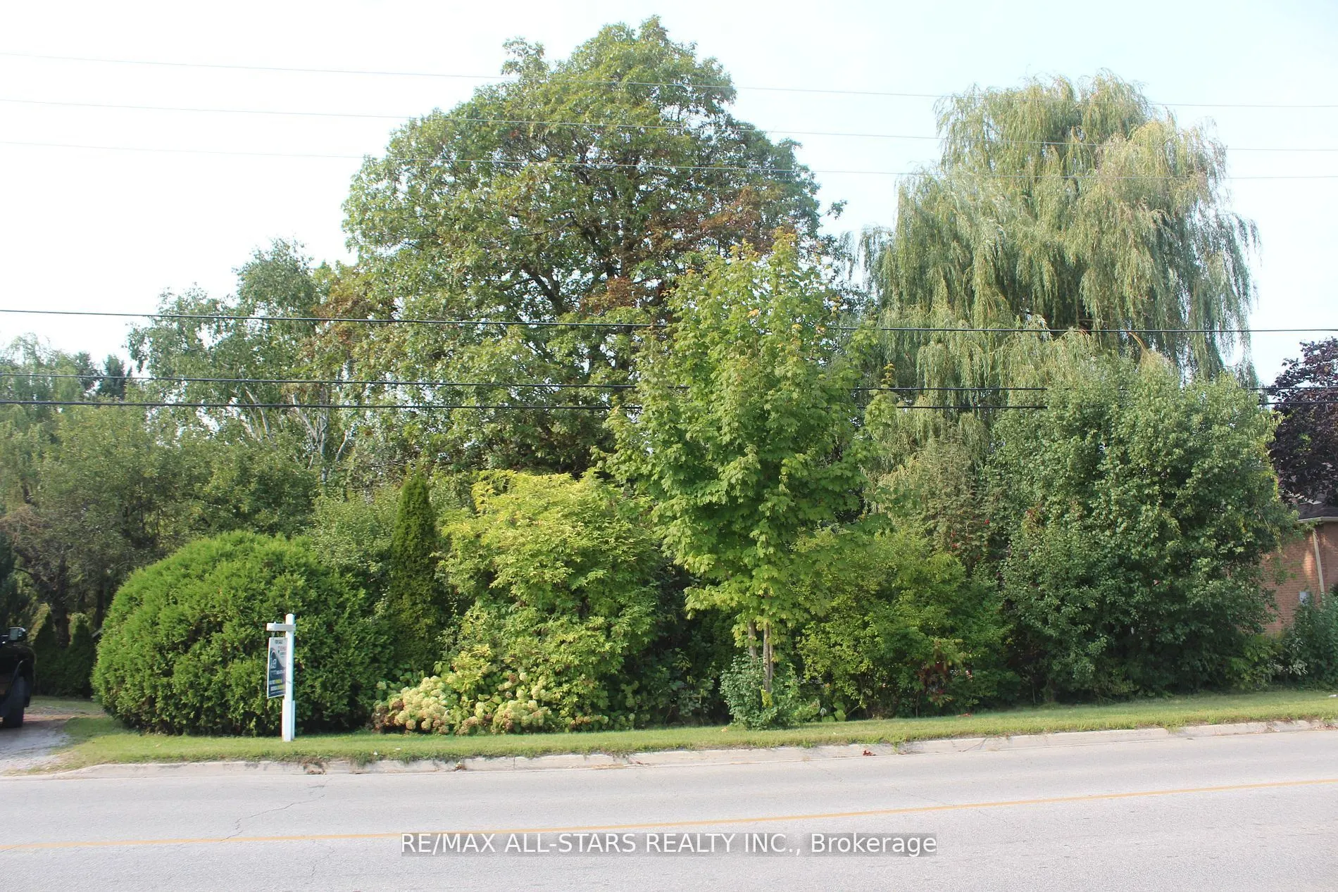 40 Riverglen Drive