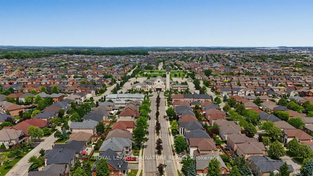 26 Saint Clare Boulevard