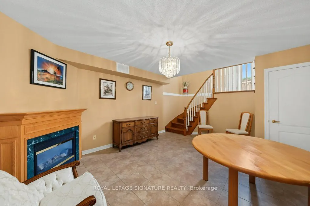 26 Saint Clare Boulevard