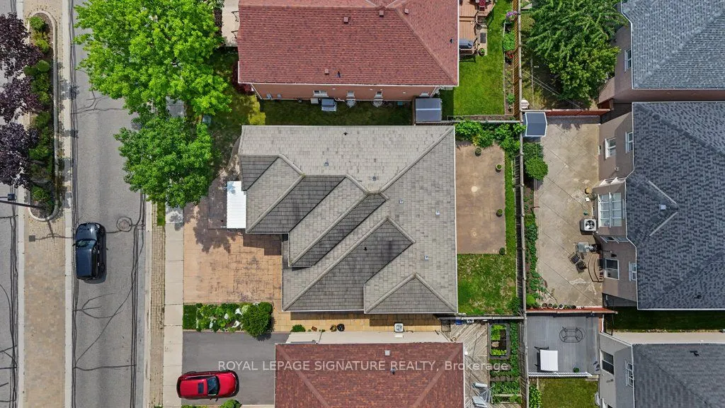 26 Saint Clare Boulevard