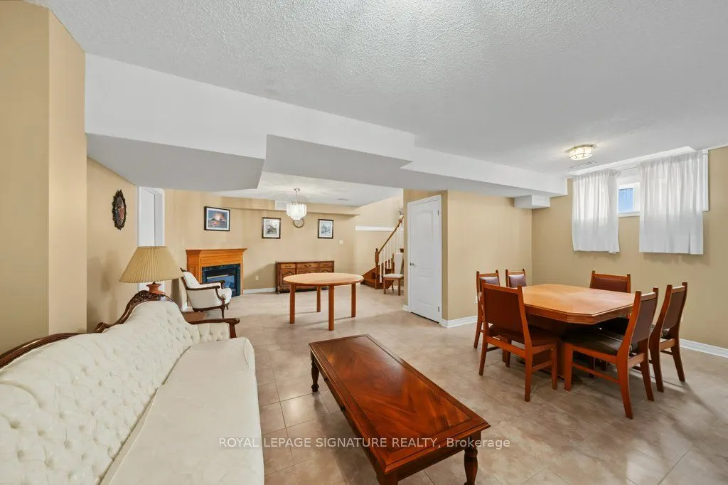 26 Saint Clare Boulevard