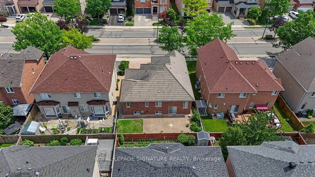 26 Saint Clare Boulevard