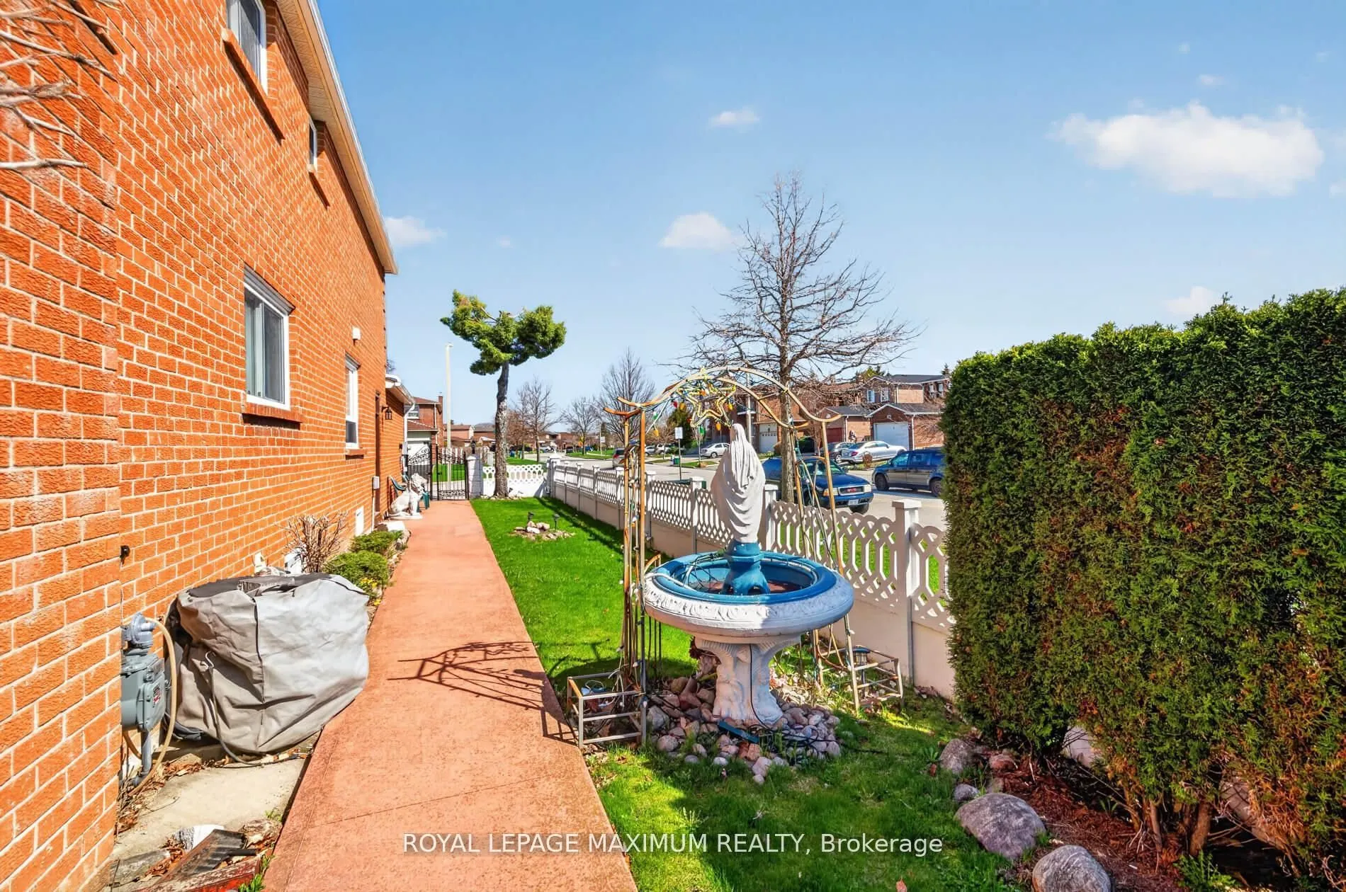 3 Muzzo Court