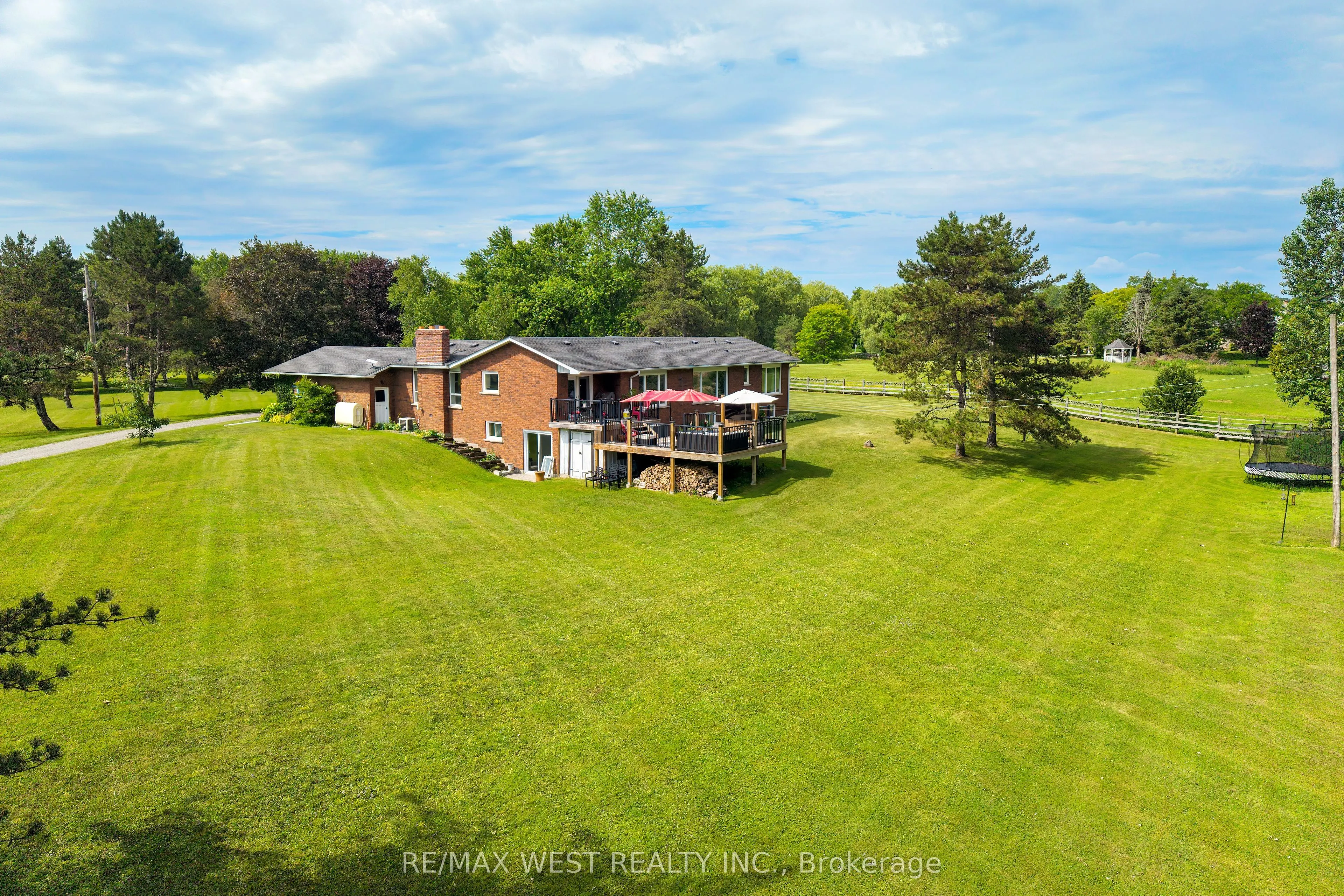 7324 Highway 9 Road