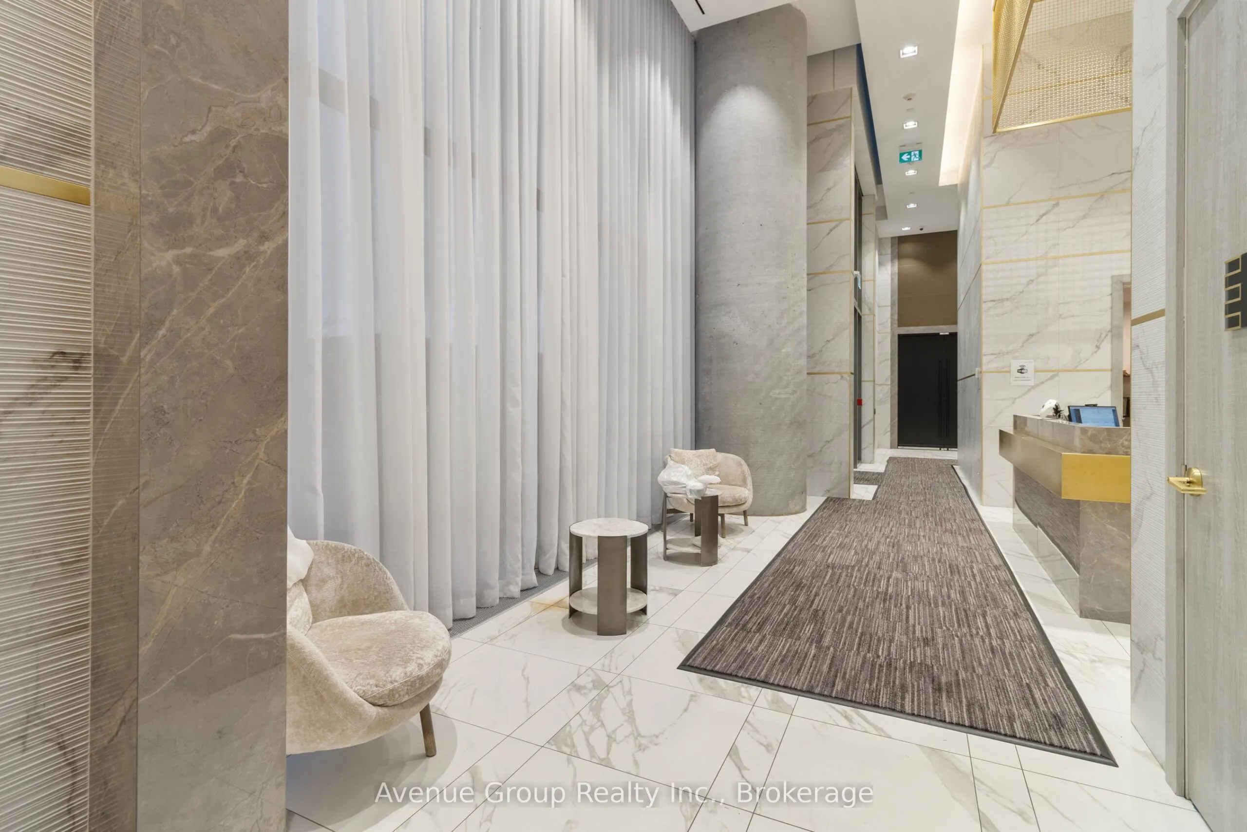898 Portage Parkway #2106