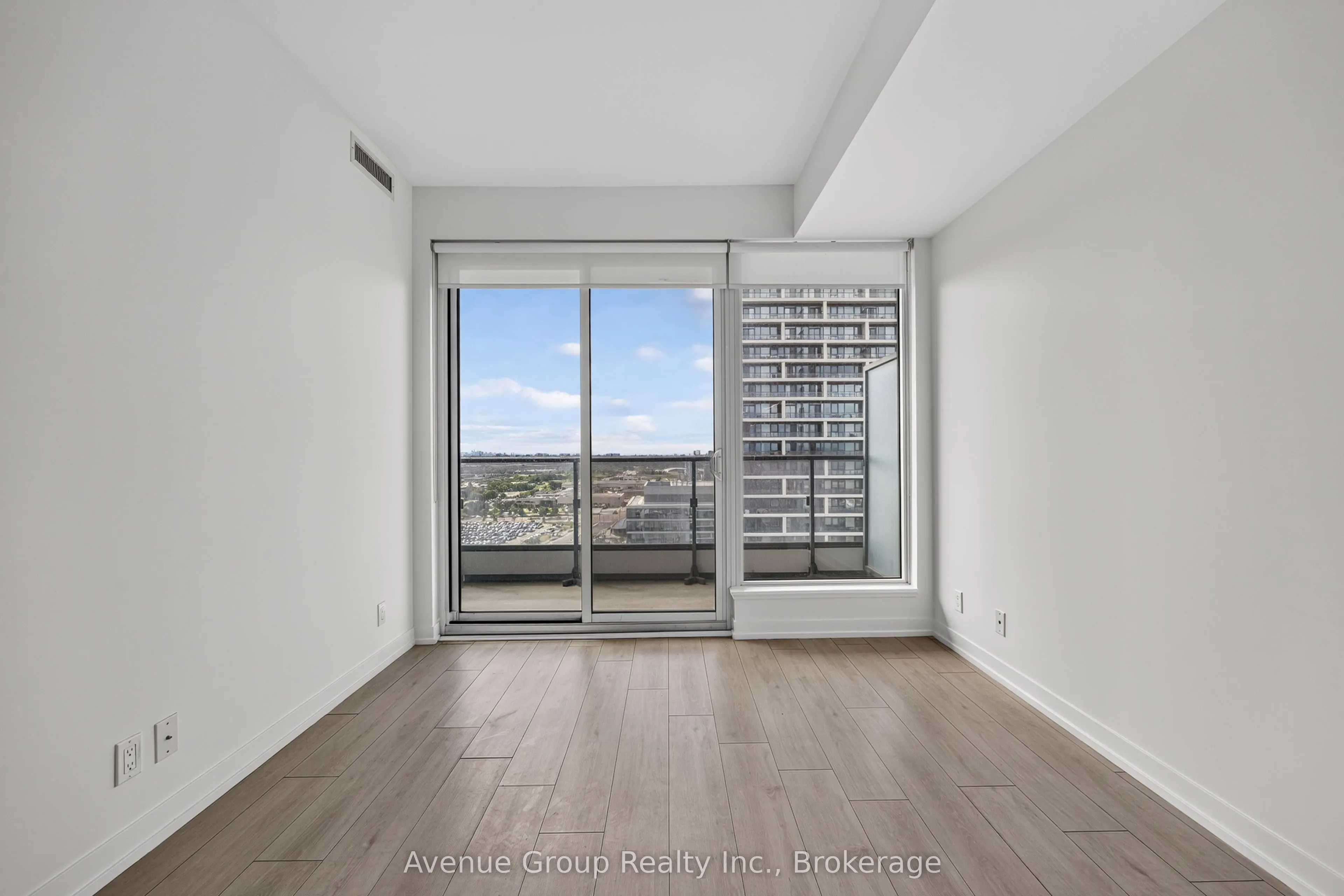 898 Portage Parkway #2106