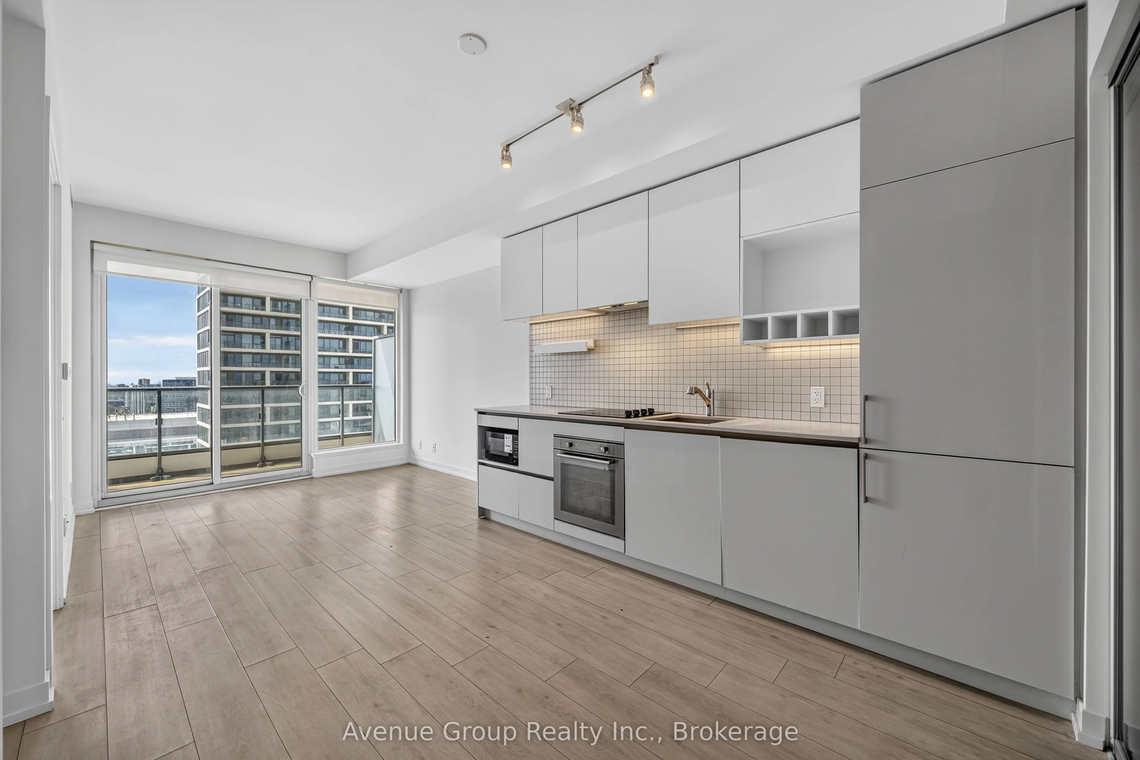 898 Portage Parkway #2106