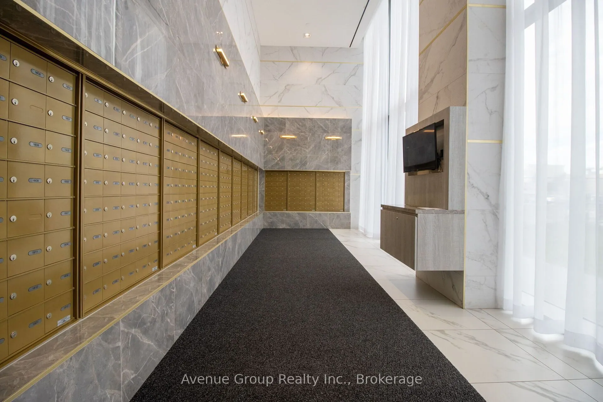 898 Portage Parkway #2106