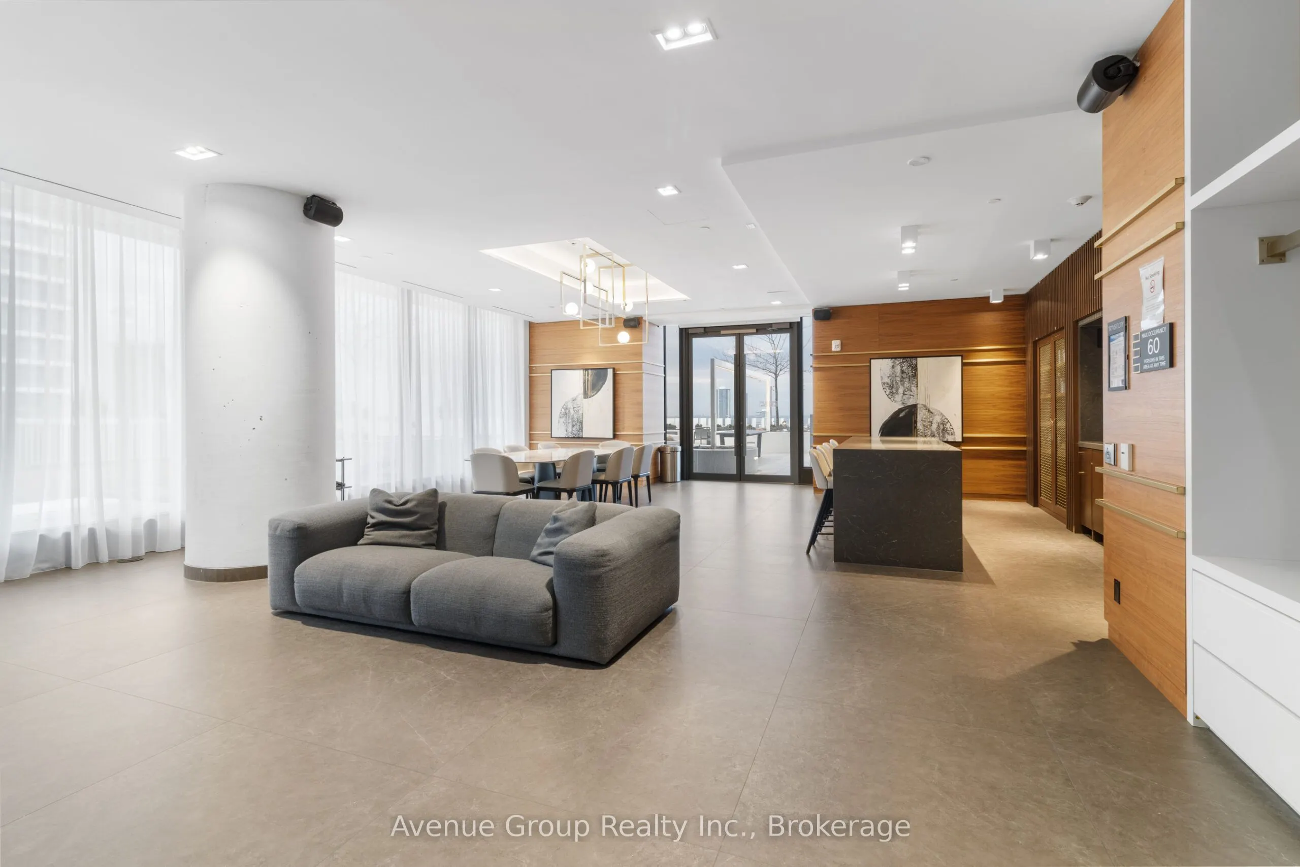898 Portage Parkway #2106