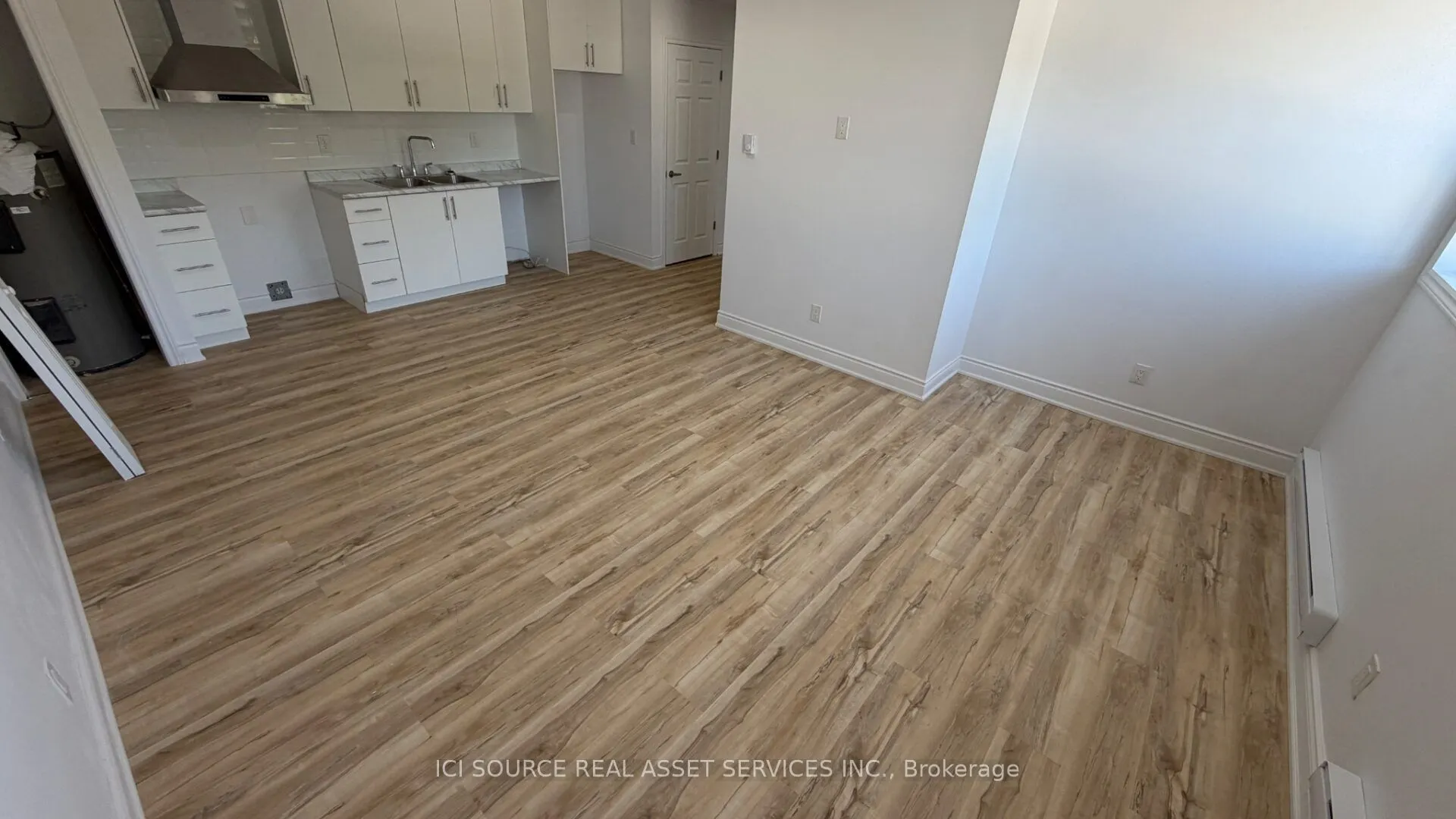 2 Queen Street S #6