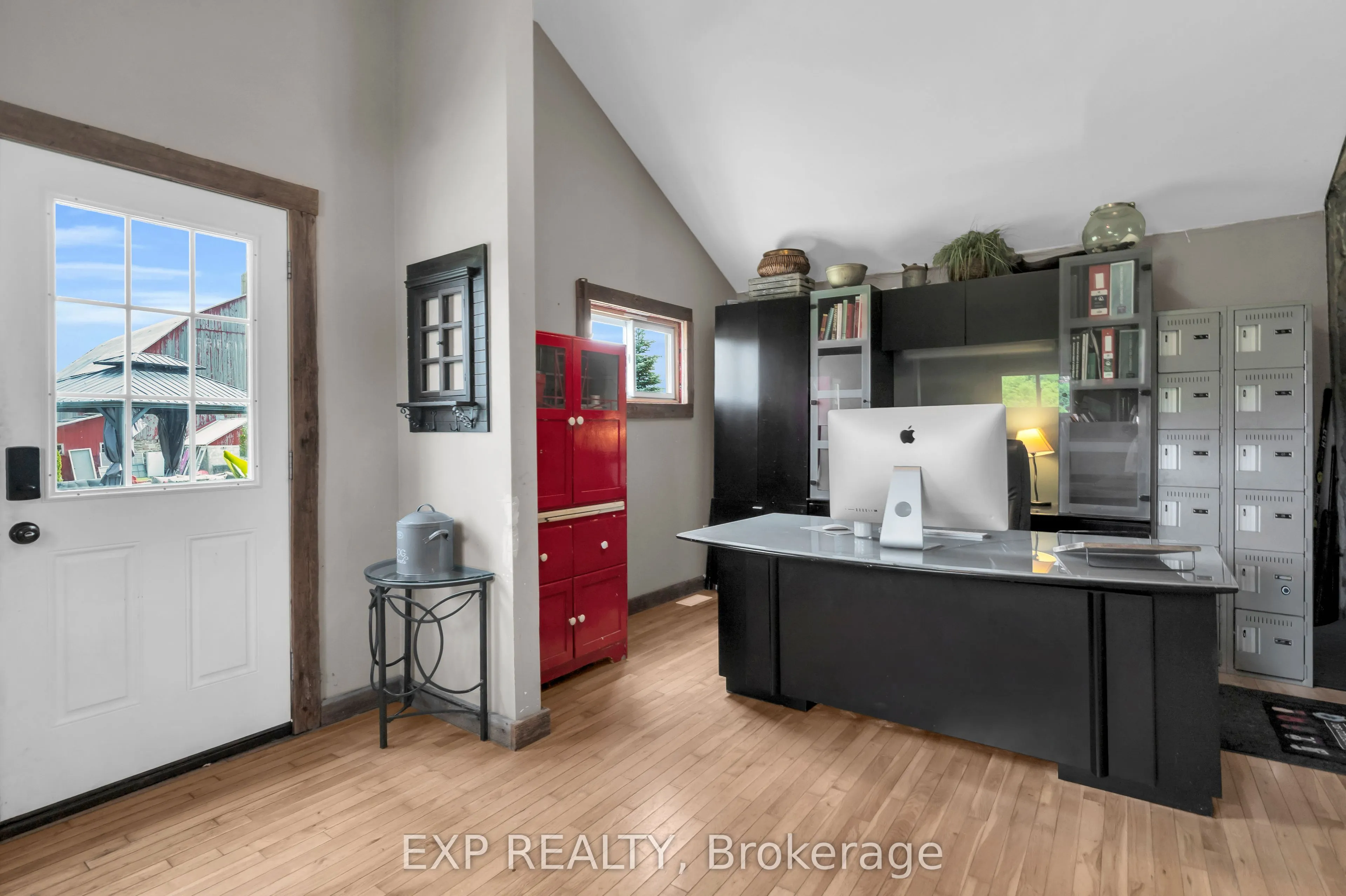 220 Lakeridge Road