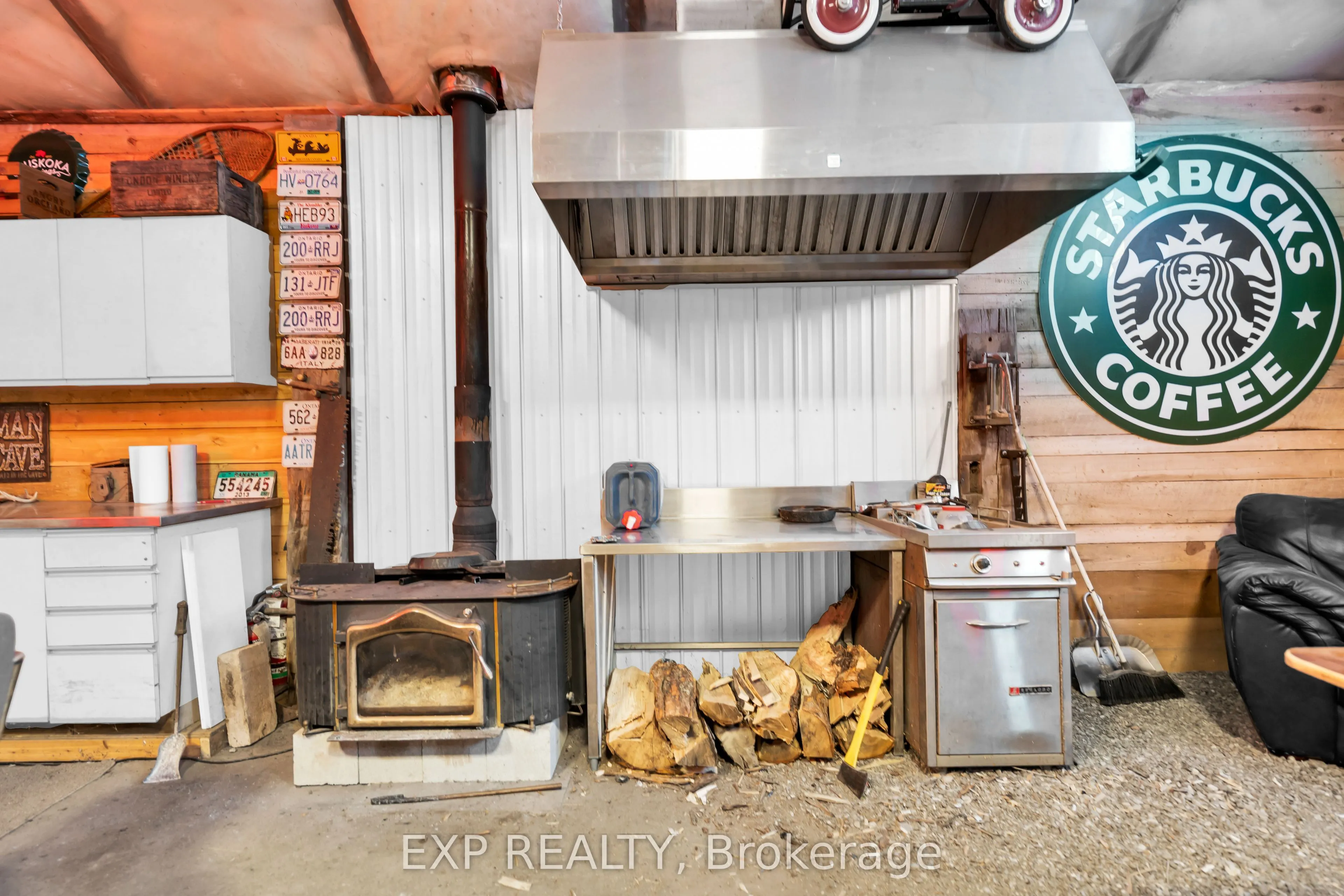 220 Lakeridge Road
