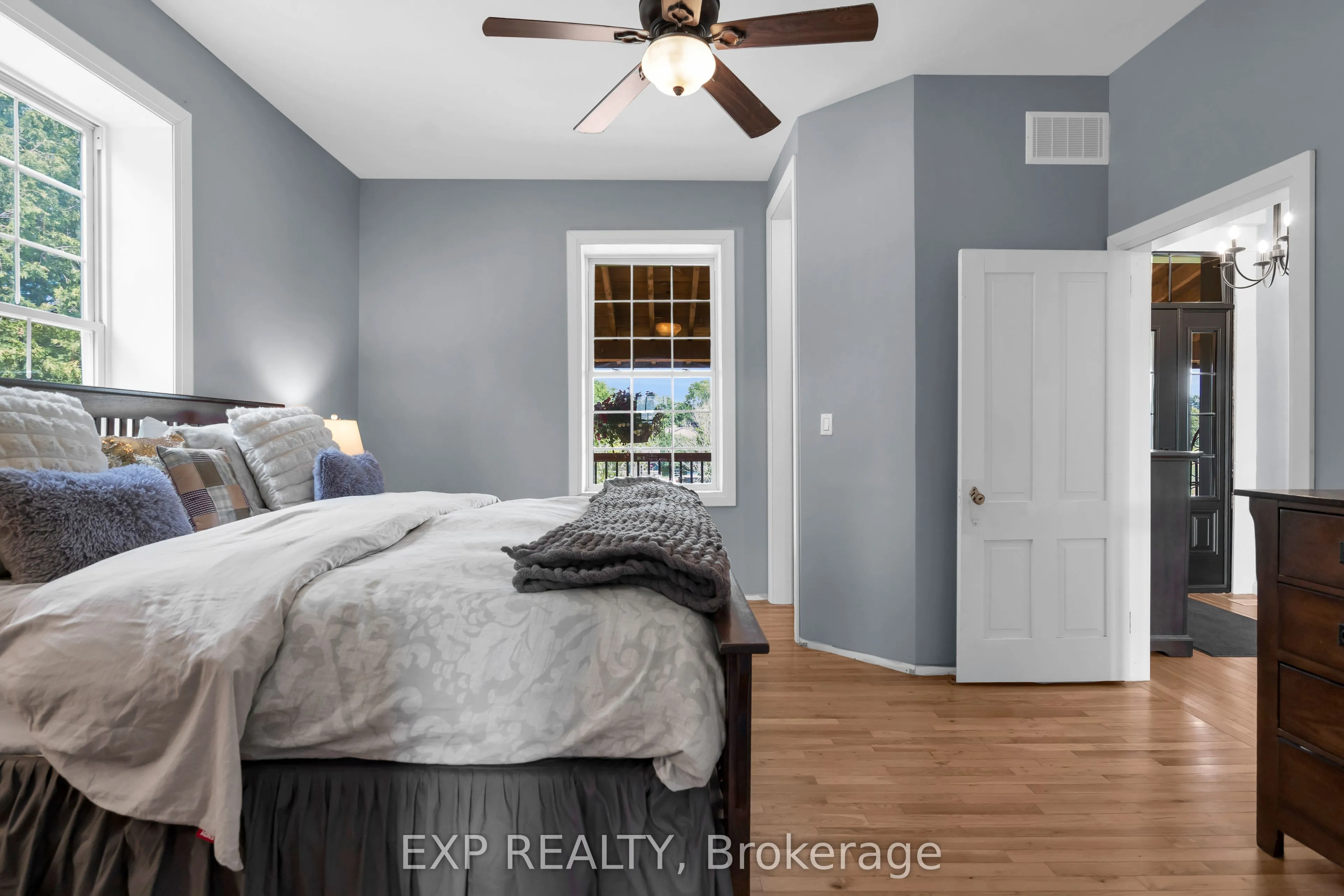 220 Lakeridge Road