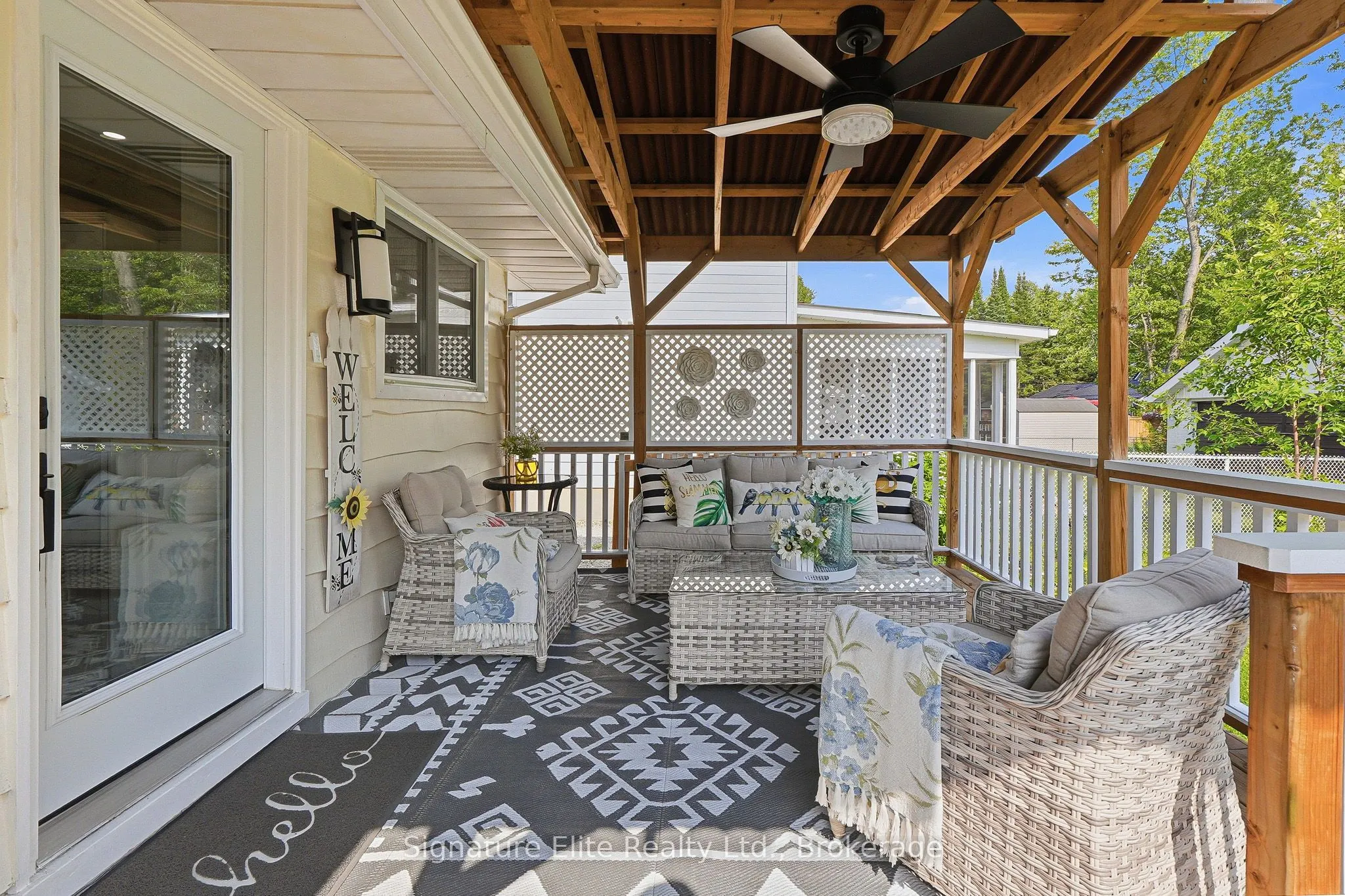 1129 Lindy Lane