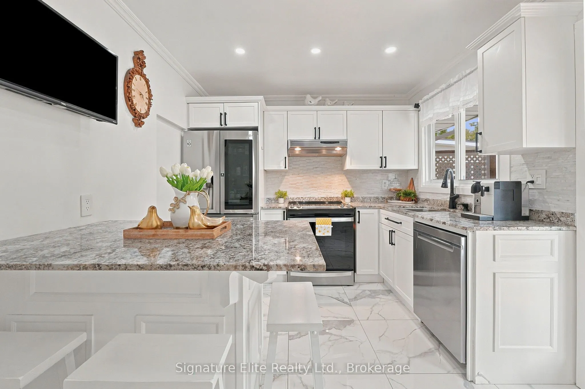 1129 Lindy Lane