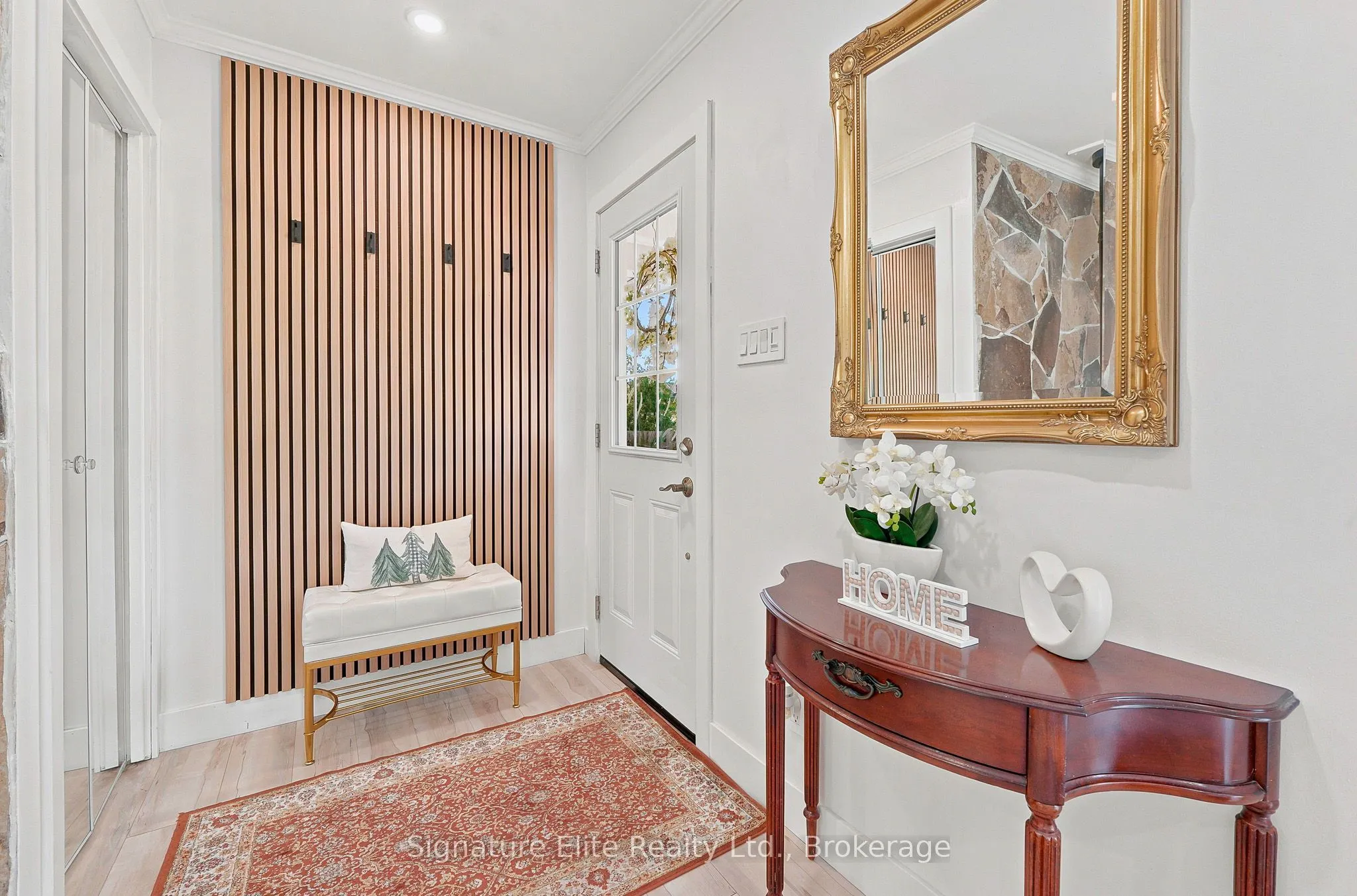 1129 Lindy Lane
