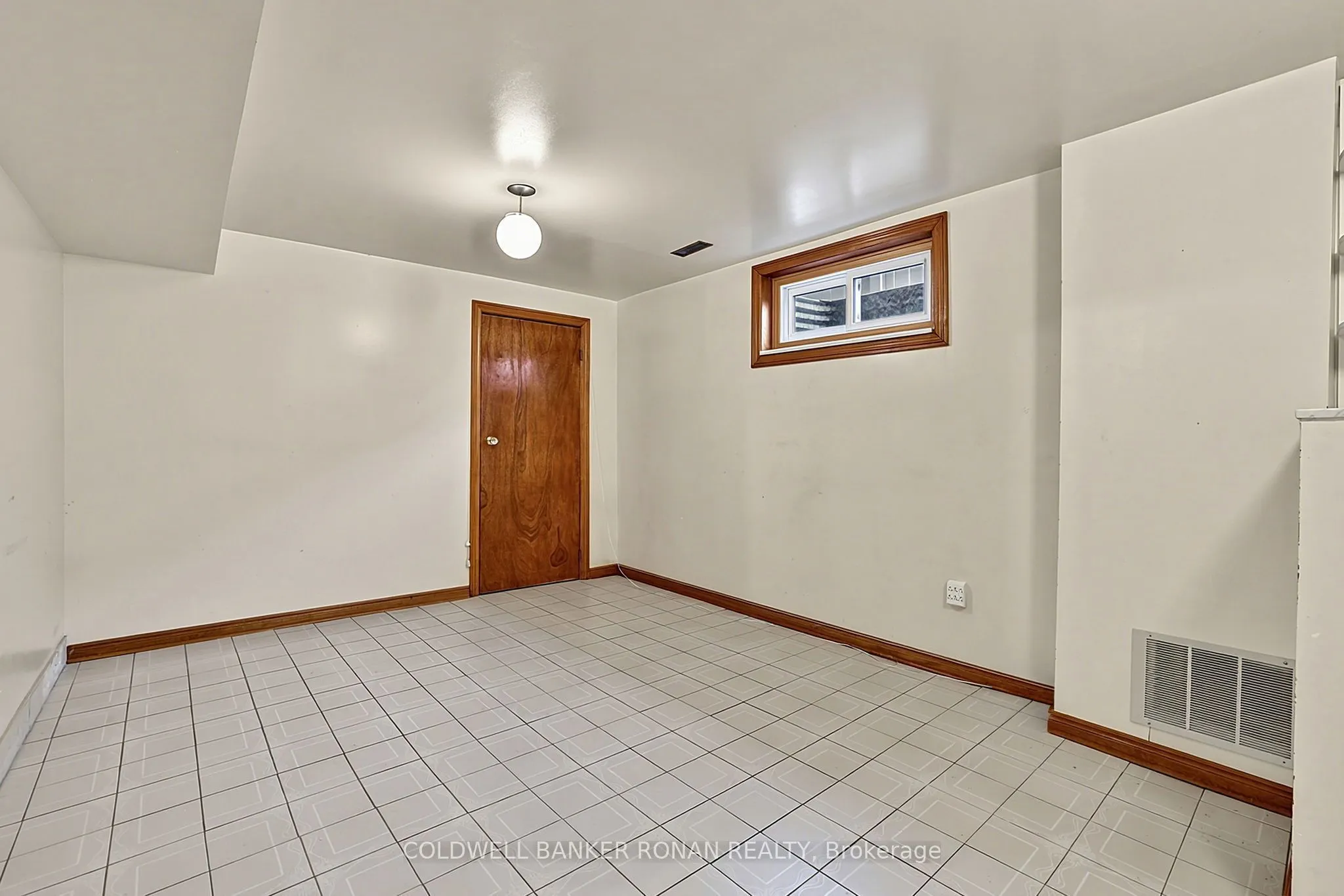 33 Marevan Place