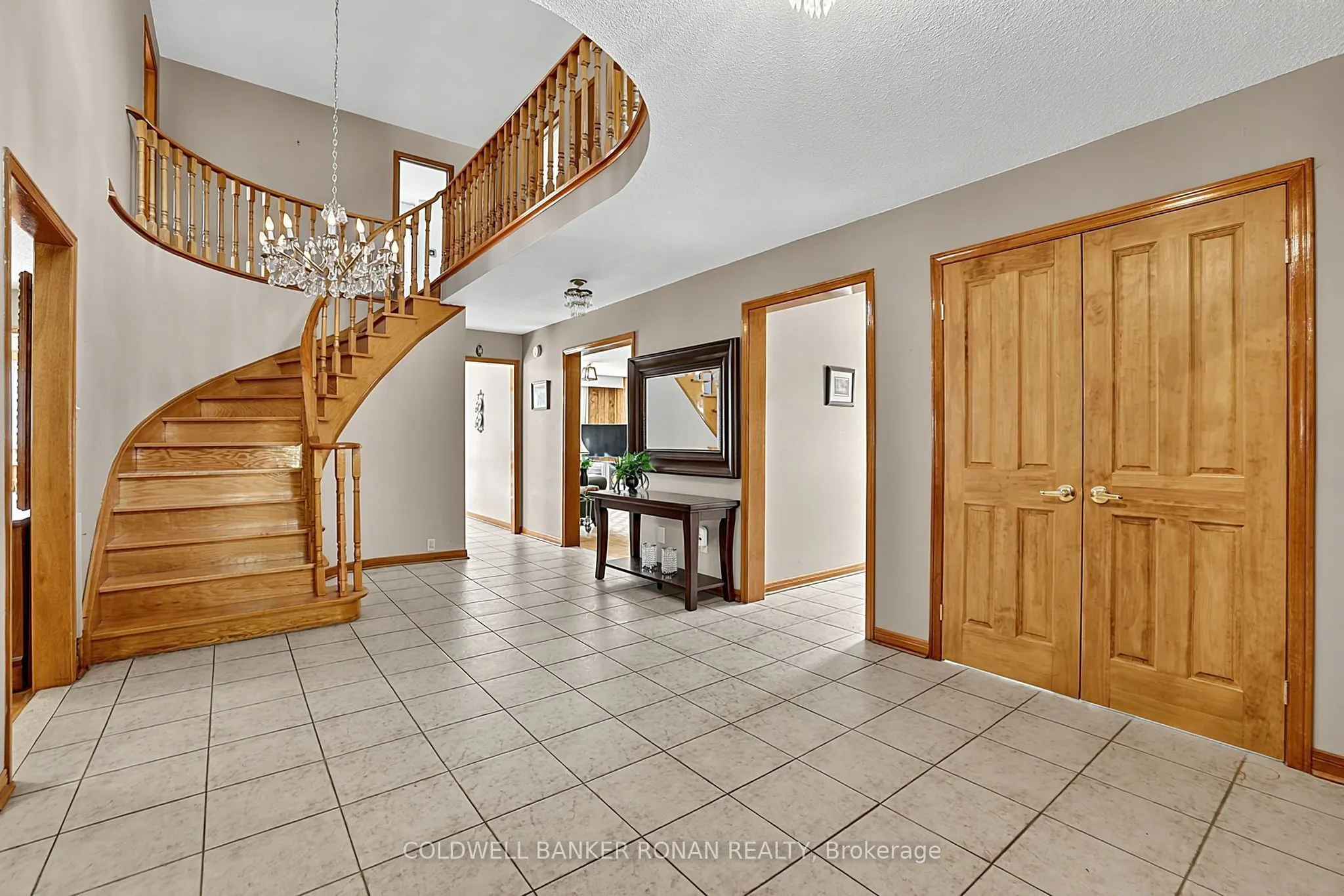 33 Marevan Place