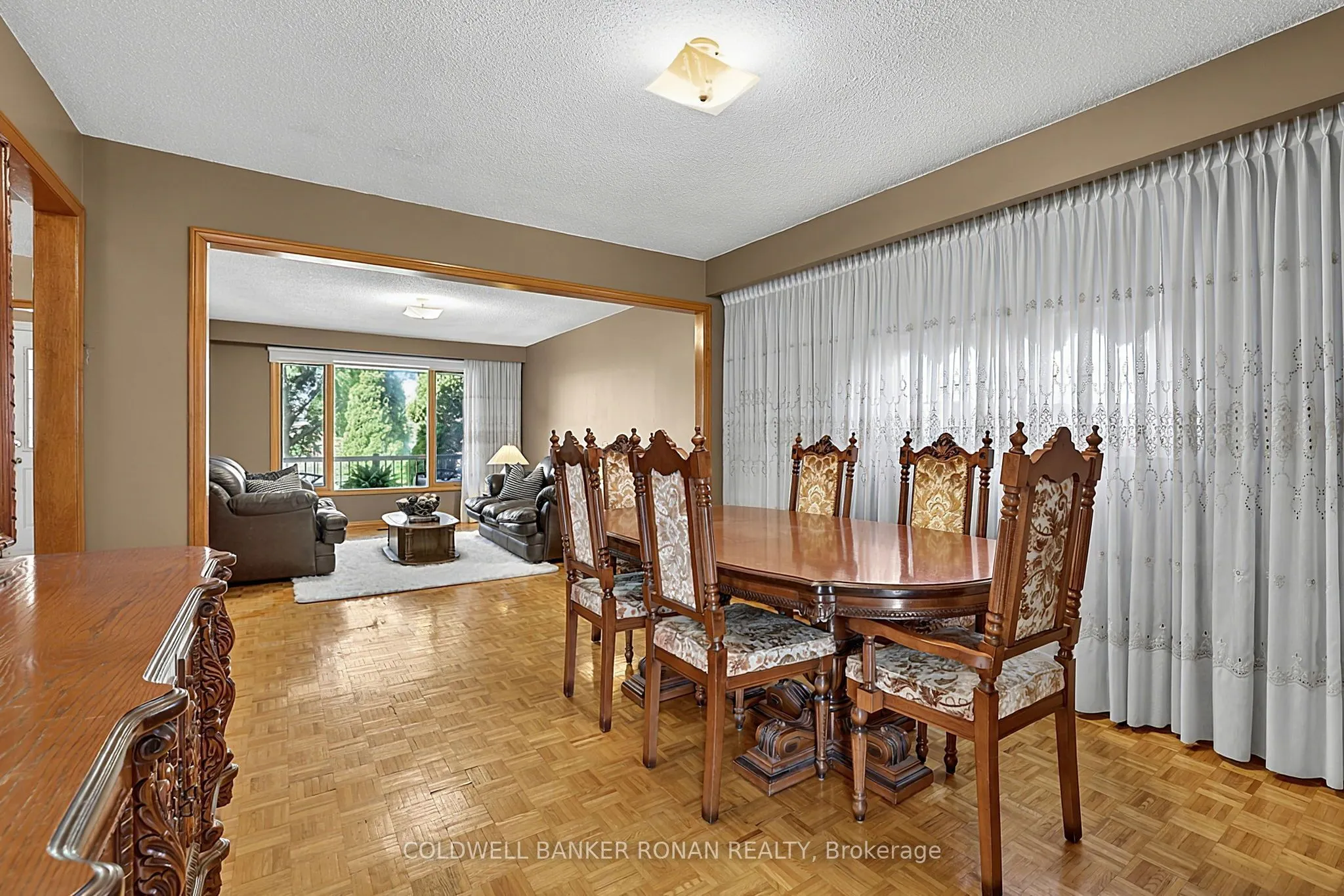 33 Marevan Place