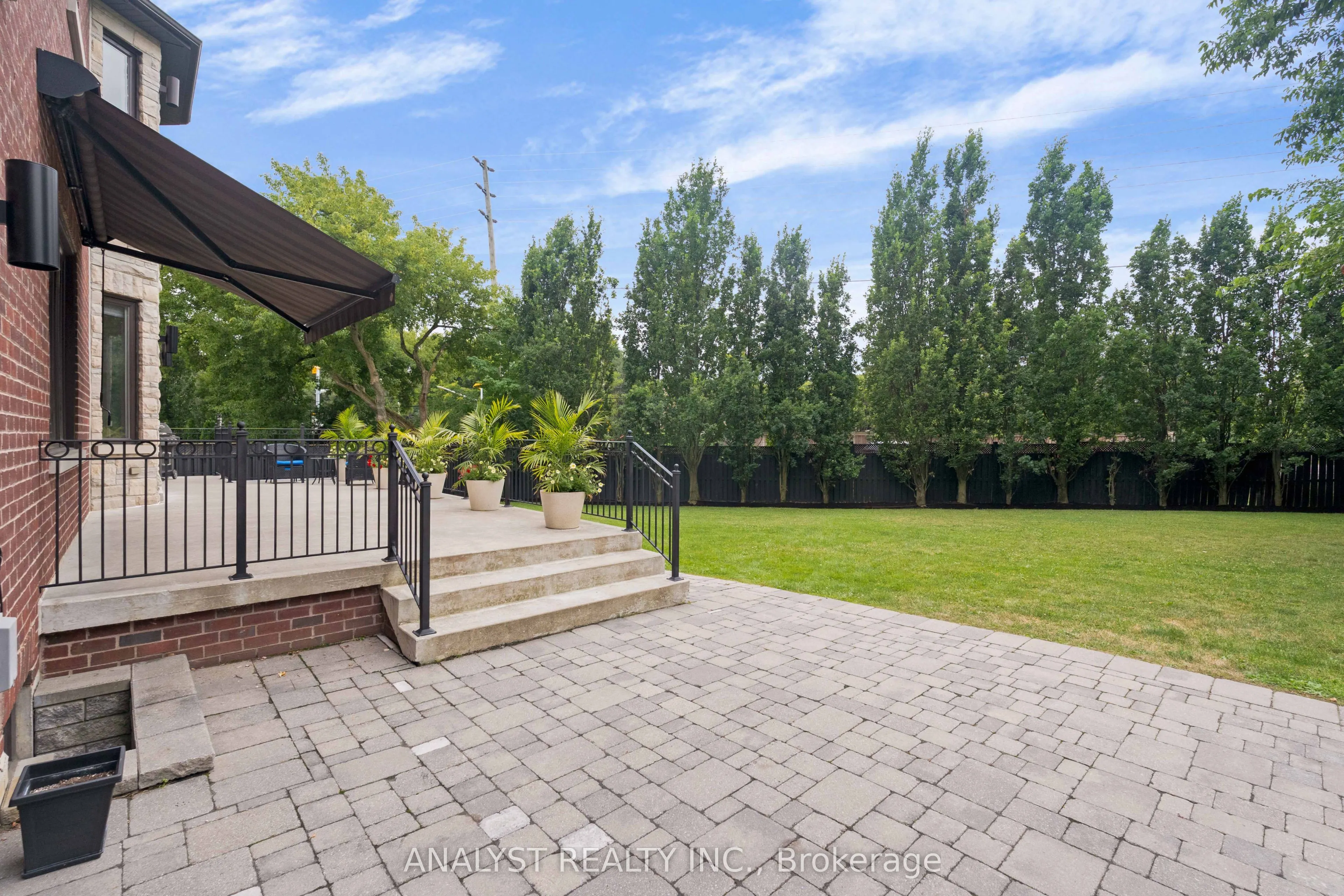 106 Donhill Crescent