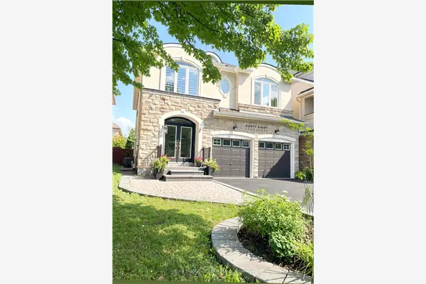 48 Langhorst Crescent