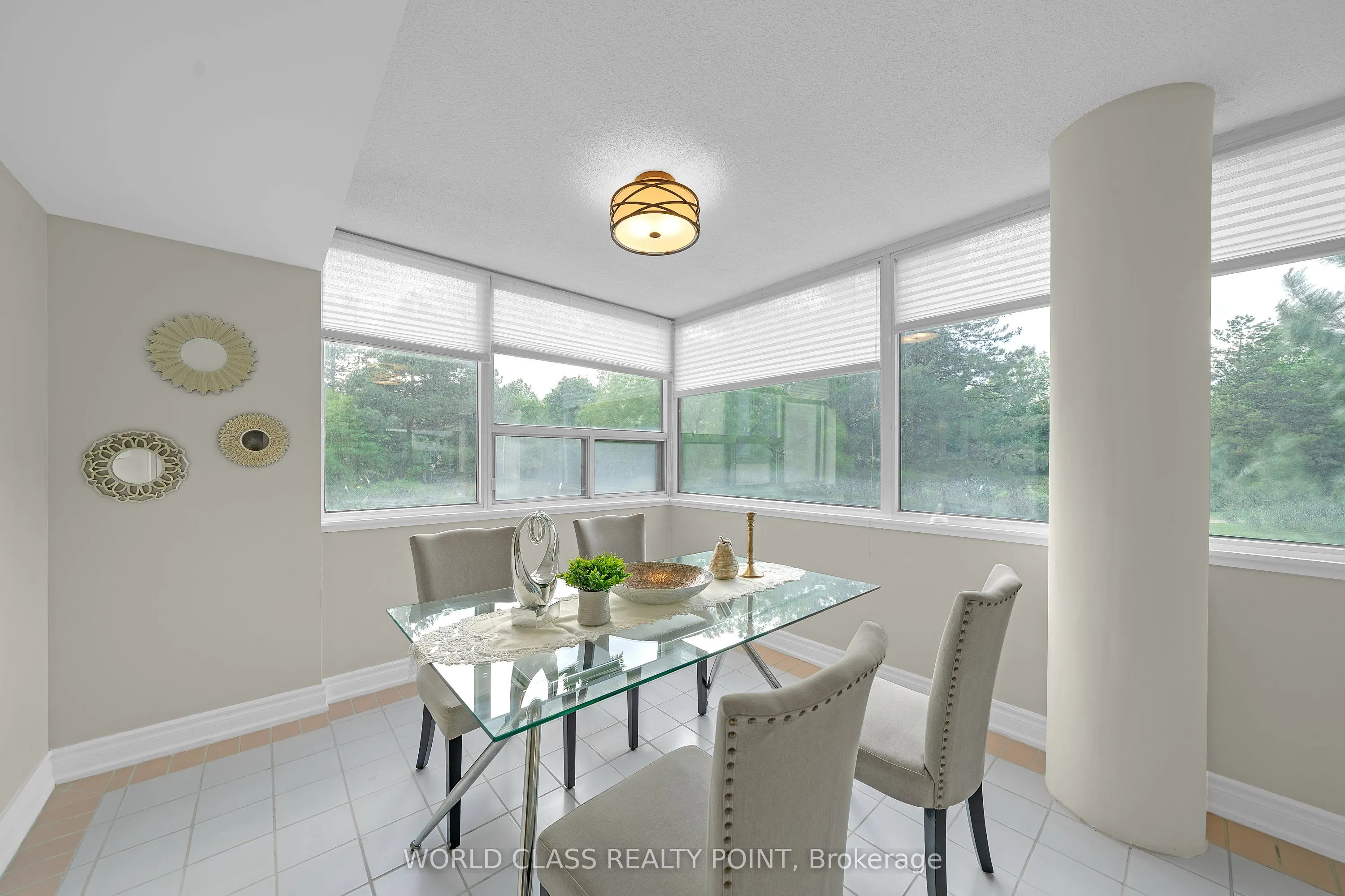 40 Harding Boulevard #201
