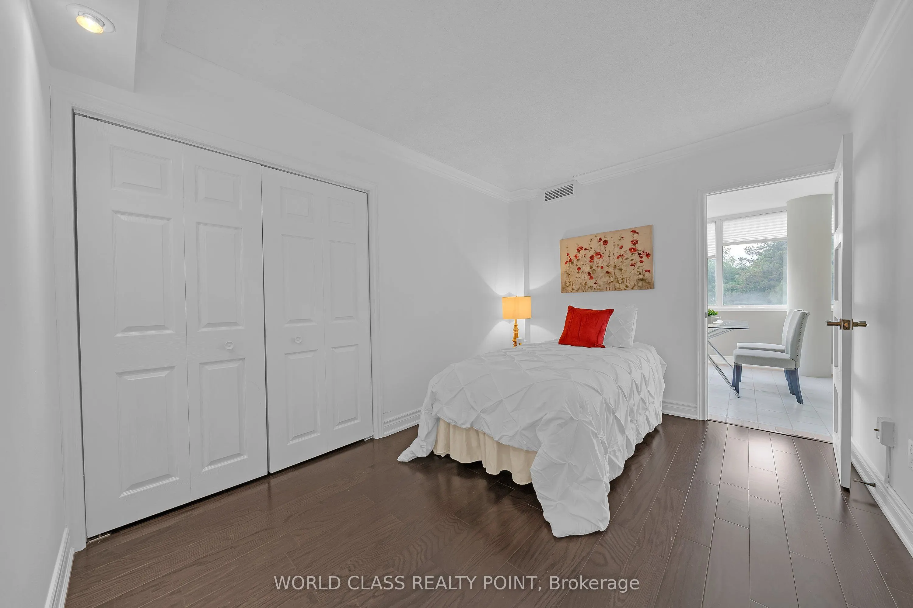 40 Harding Boulevard #201