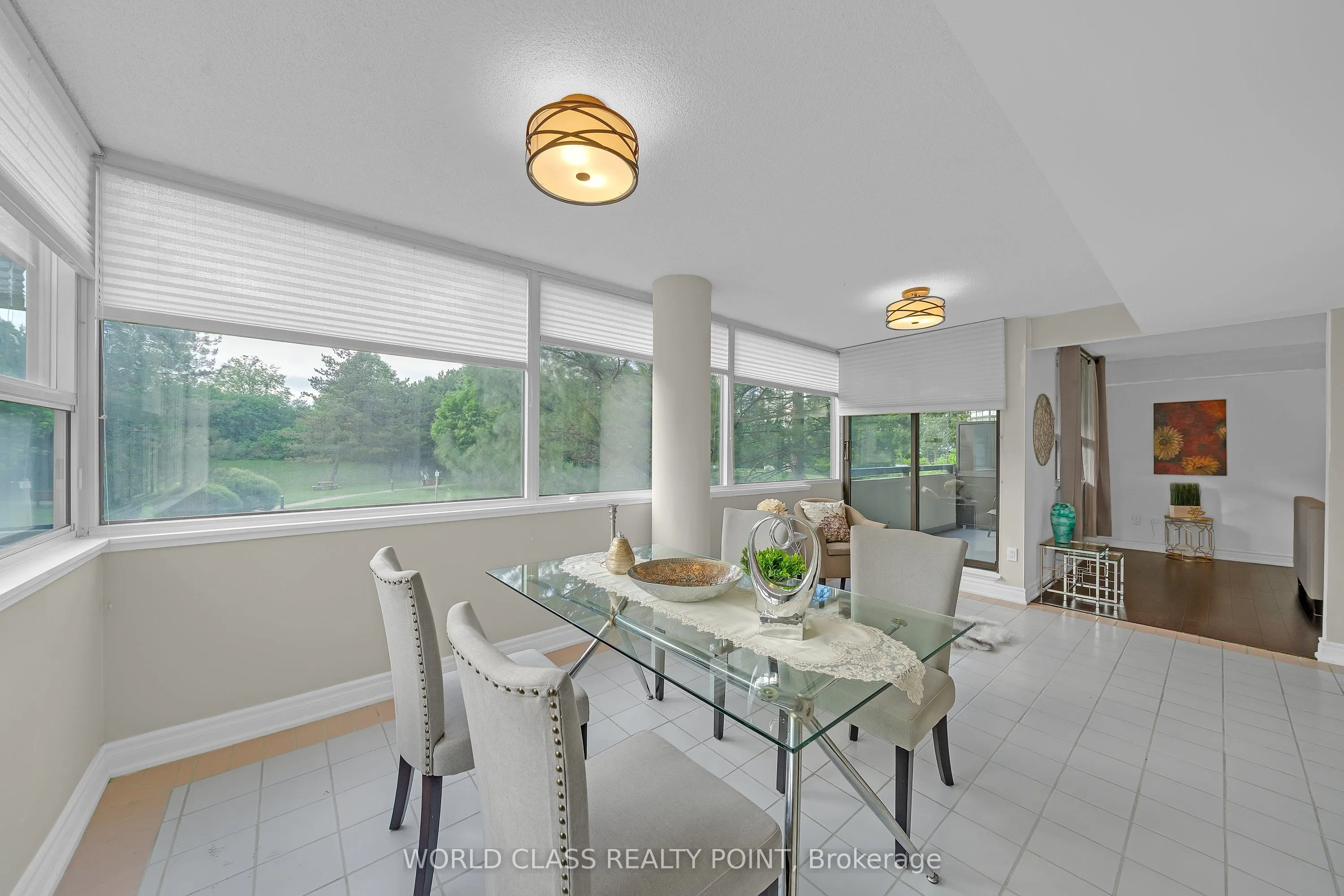 40 Harding Boulevard #201
