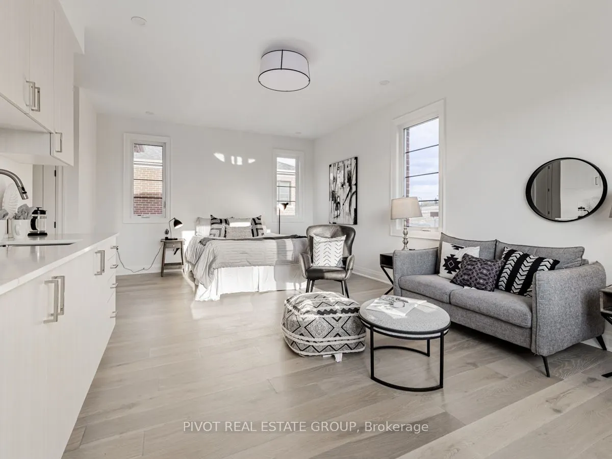 5 Rowe Street