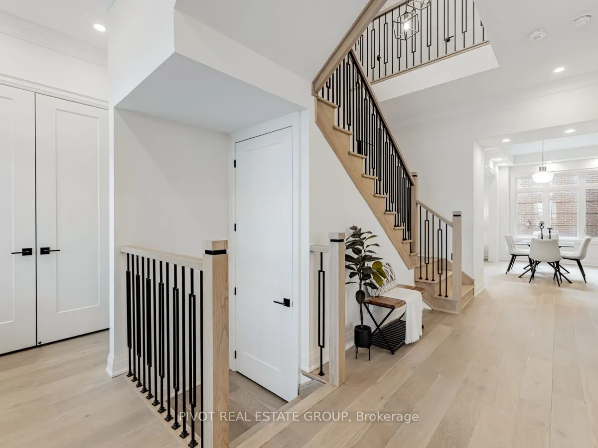 5 Rowe Street