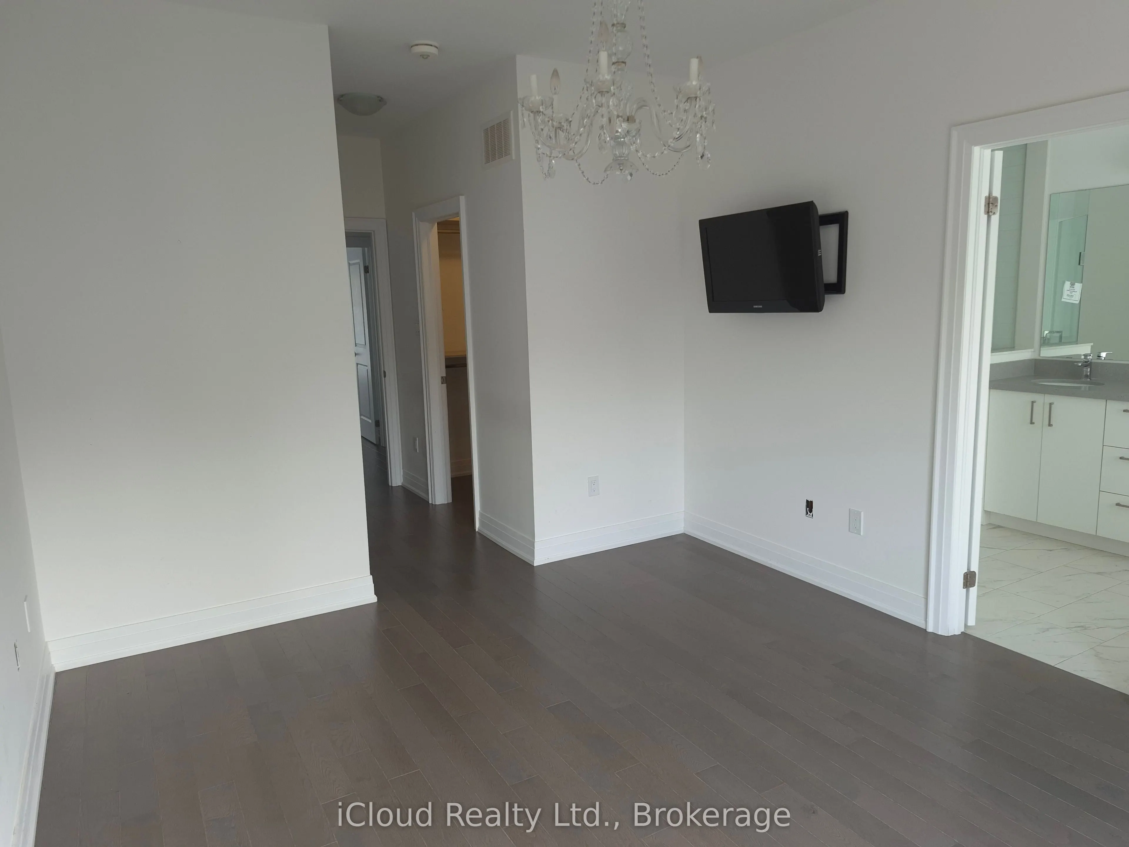 31 Globemaster Lane