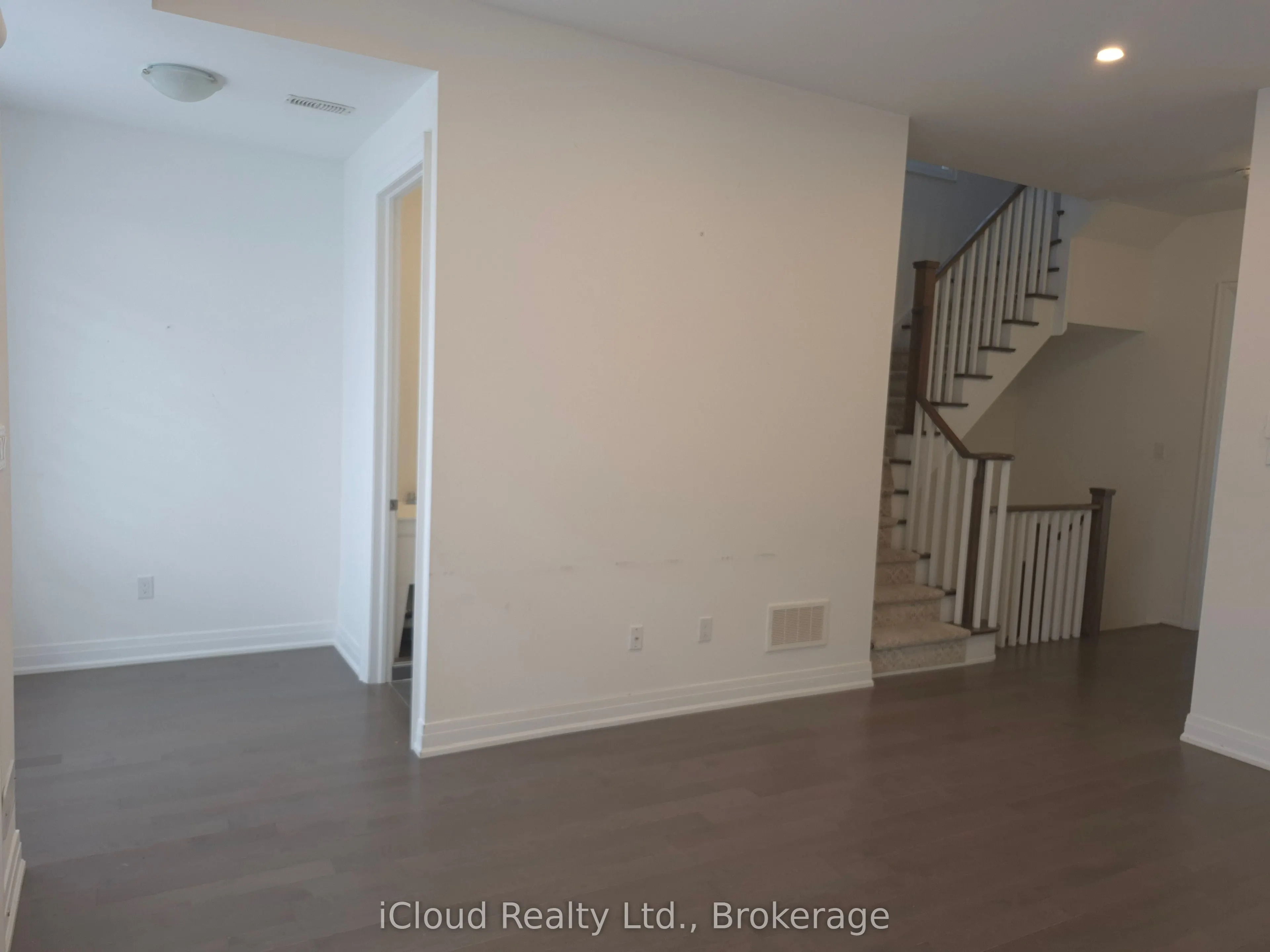 31 Globemaster Lane