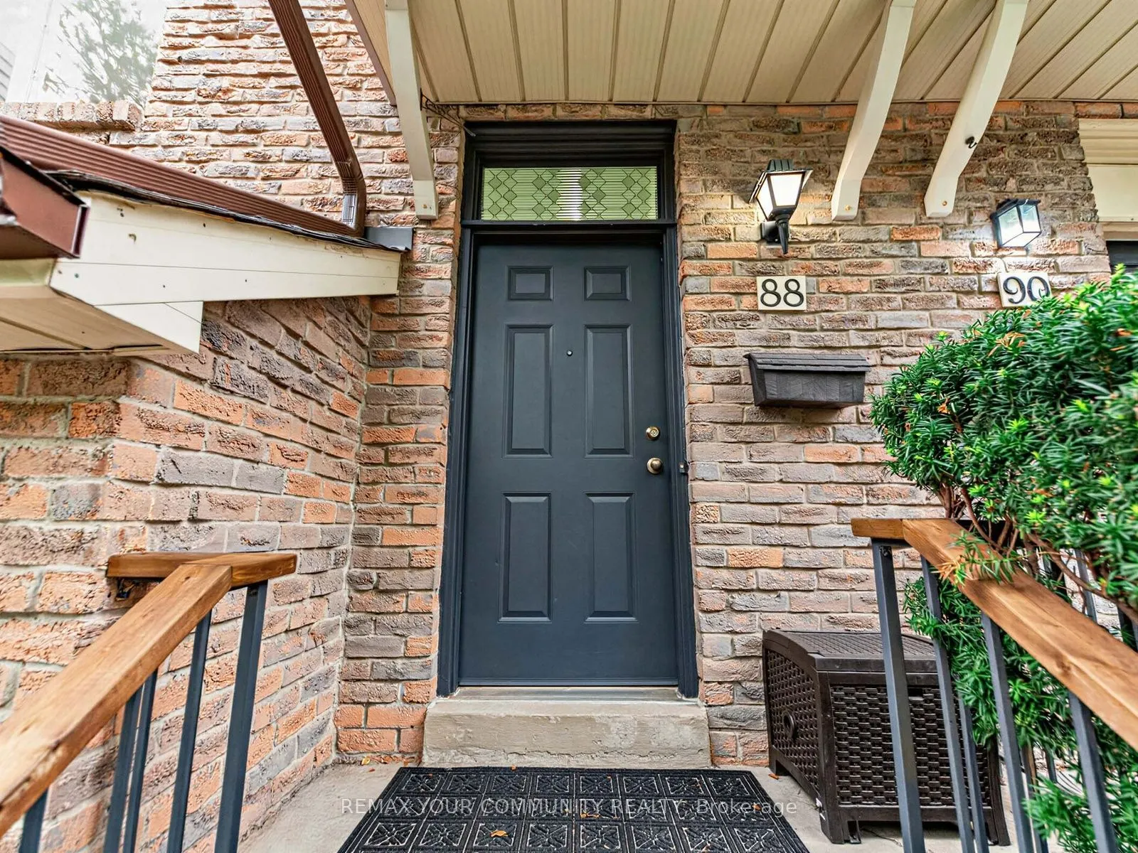 88 Dana Crescent