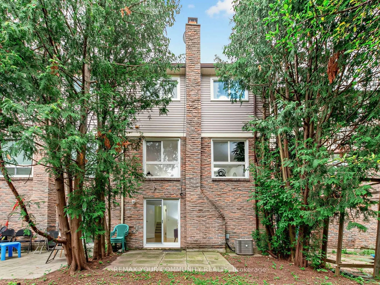 88 Dana Crescent