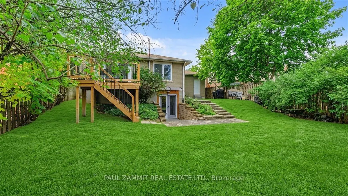 31 Henderson Avenue