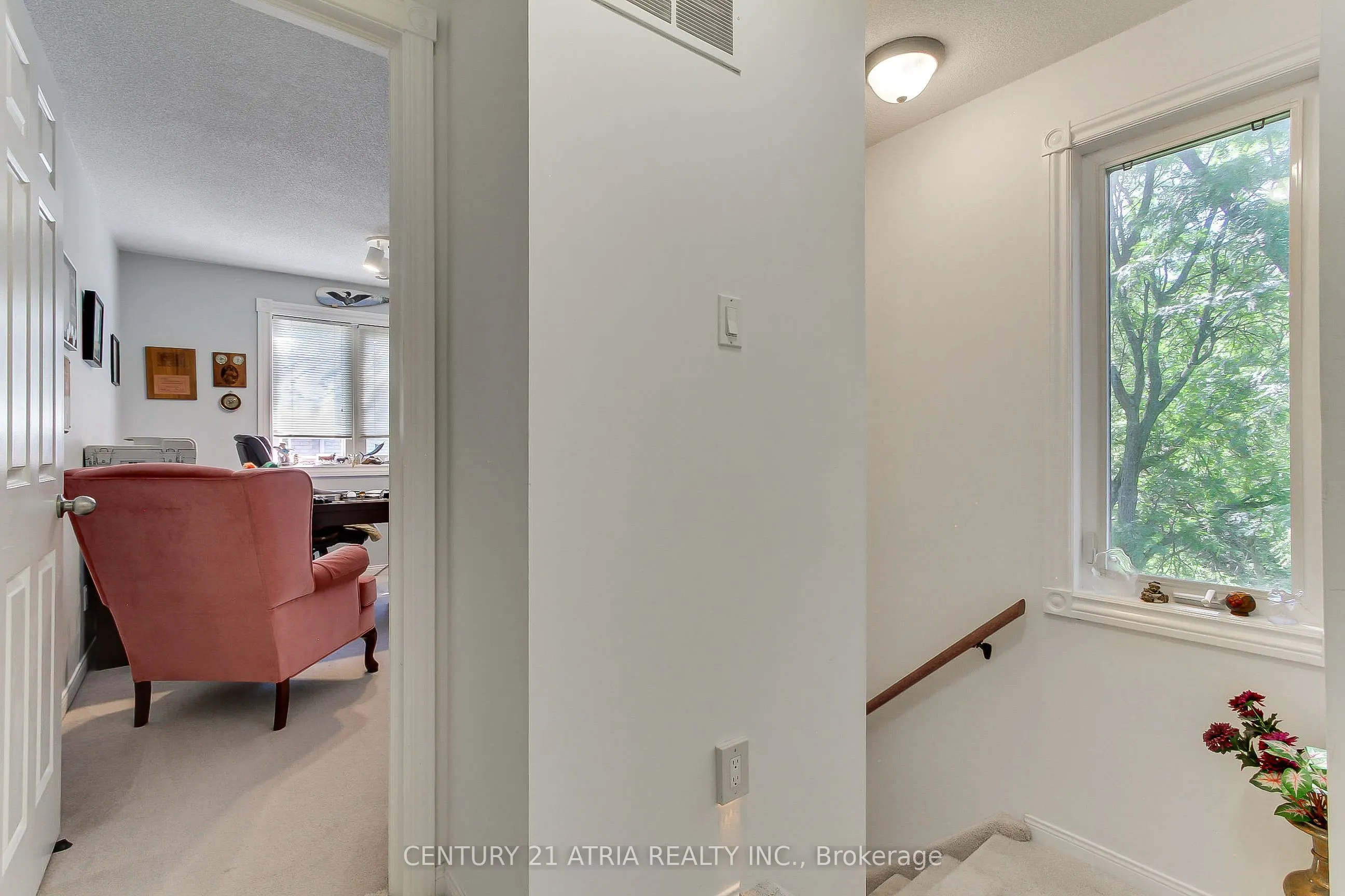 27 Anderson Place #11