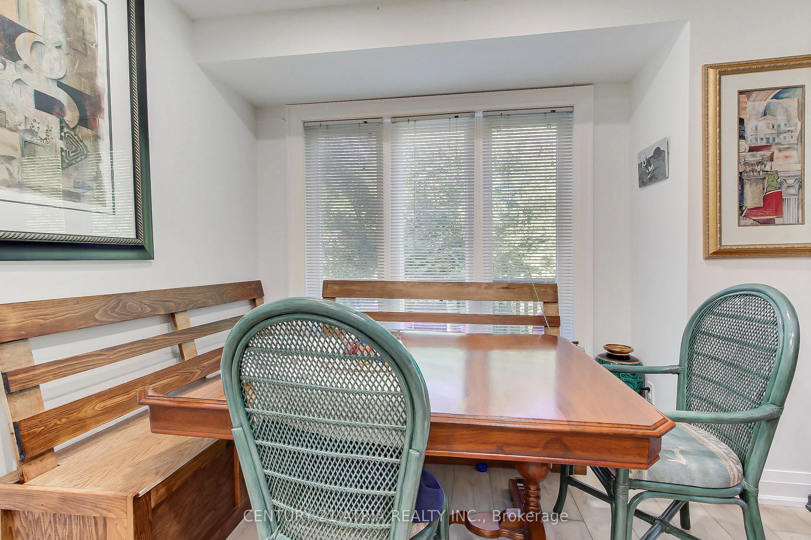 27 Anderson Place #11