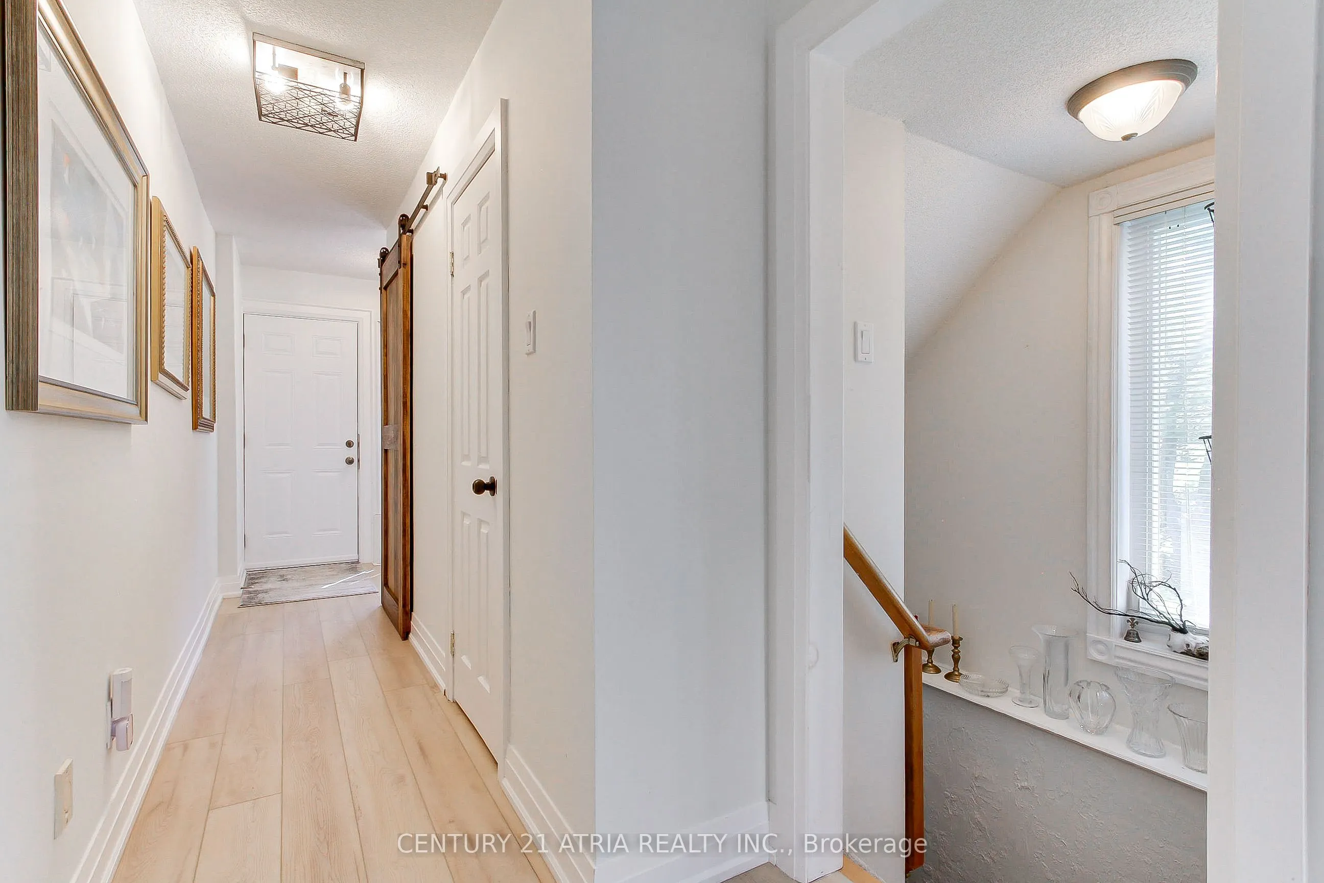 27 Anderson Place #11