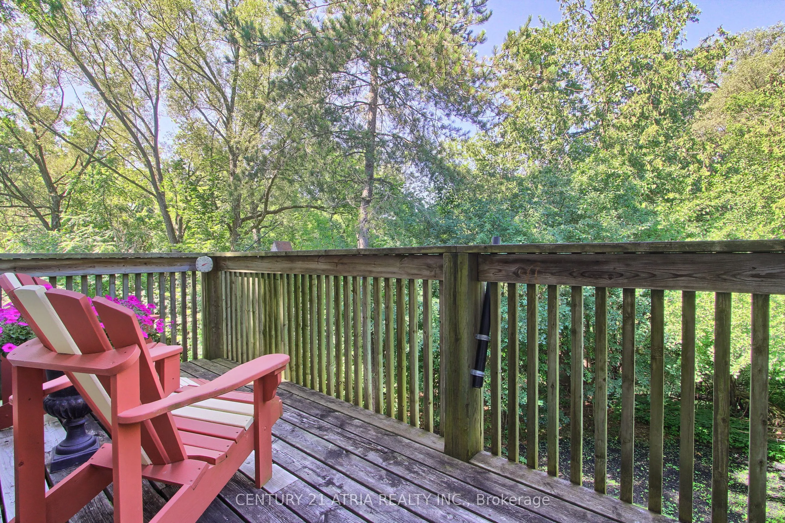 27 Anderson Place #11