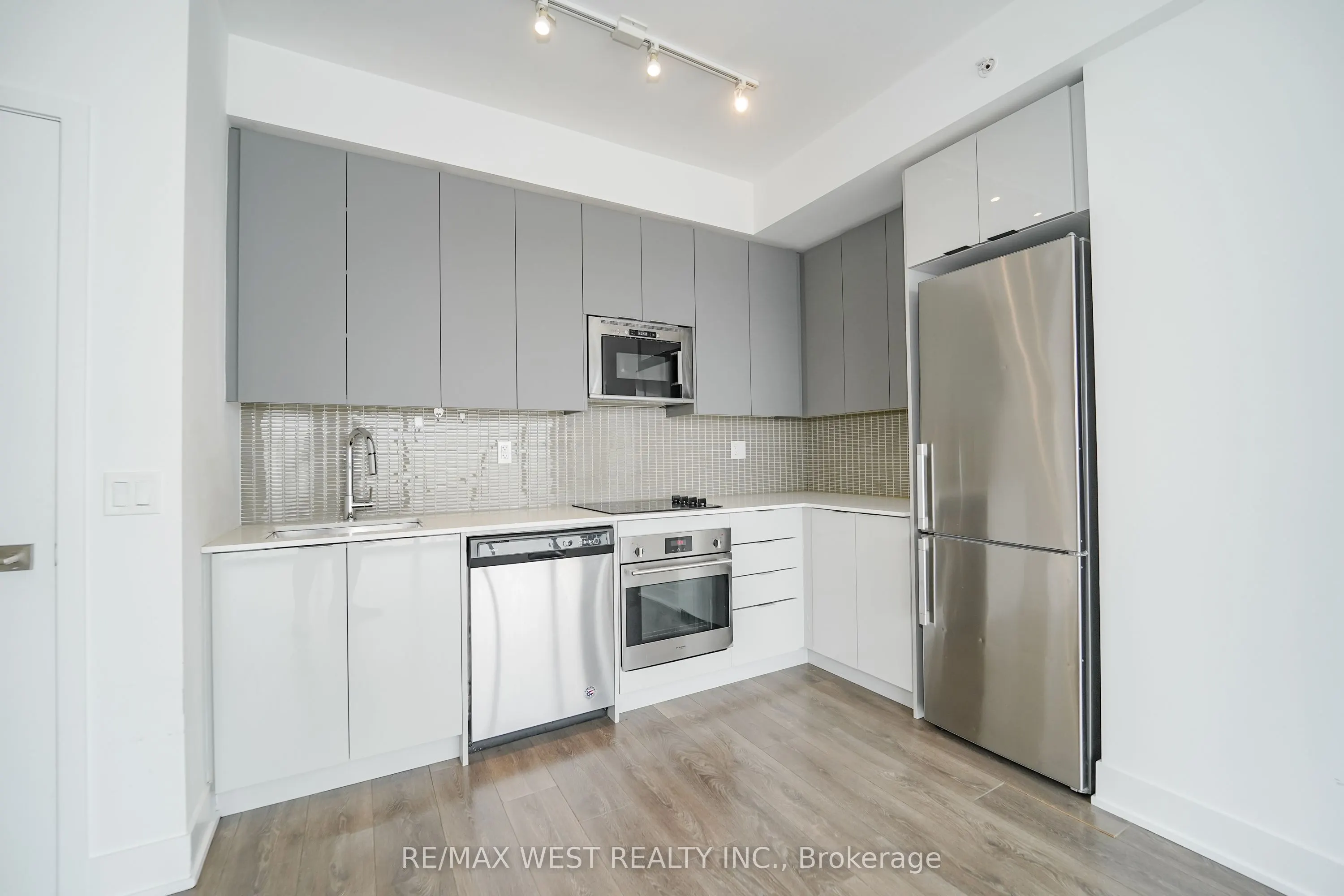 2916 Highway 7 Road #3307