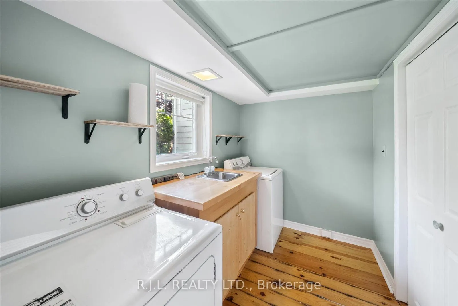 242 Morrison Avenue