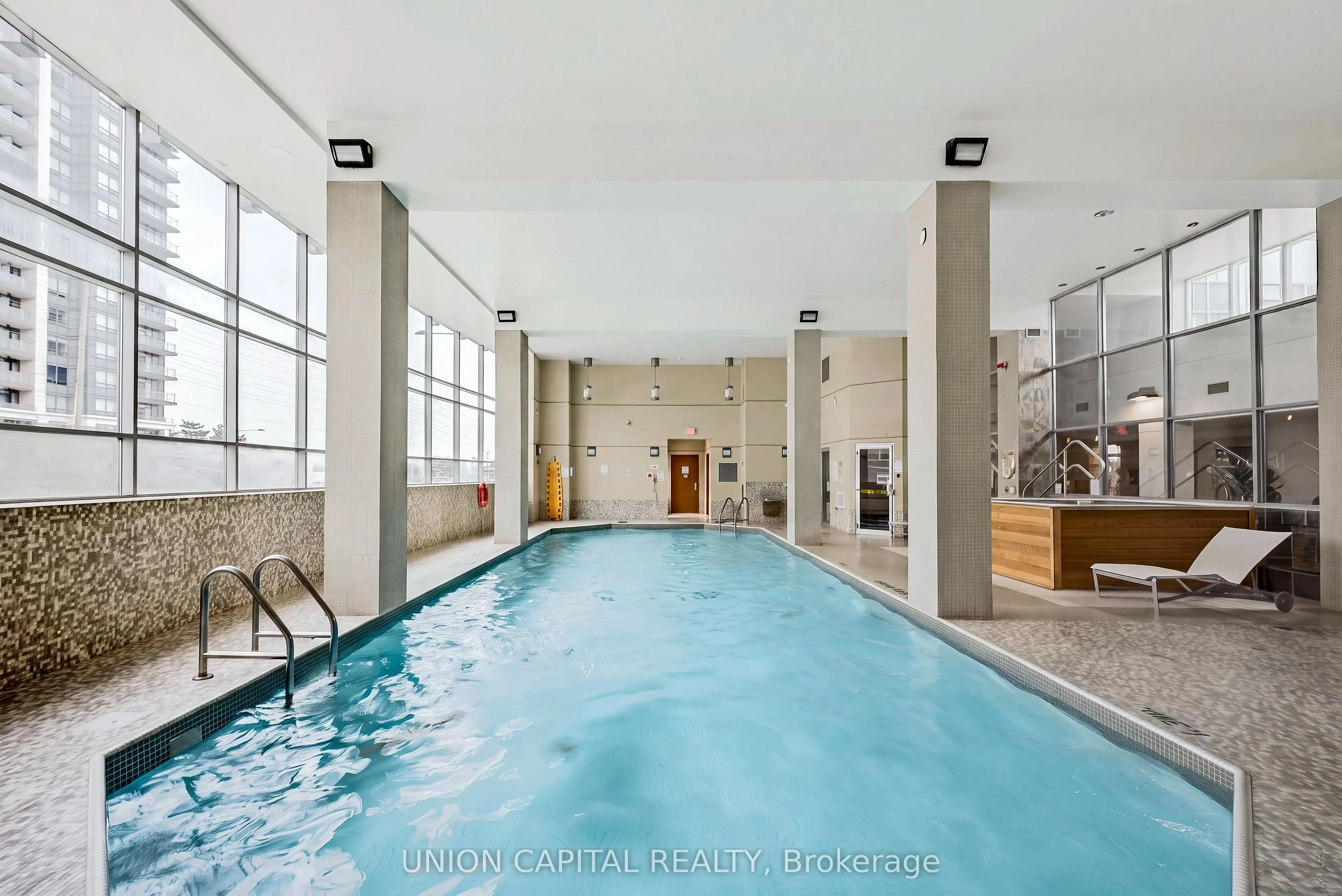 48 Suncrest Boulevard #102