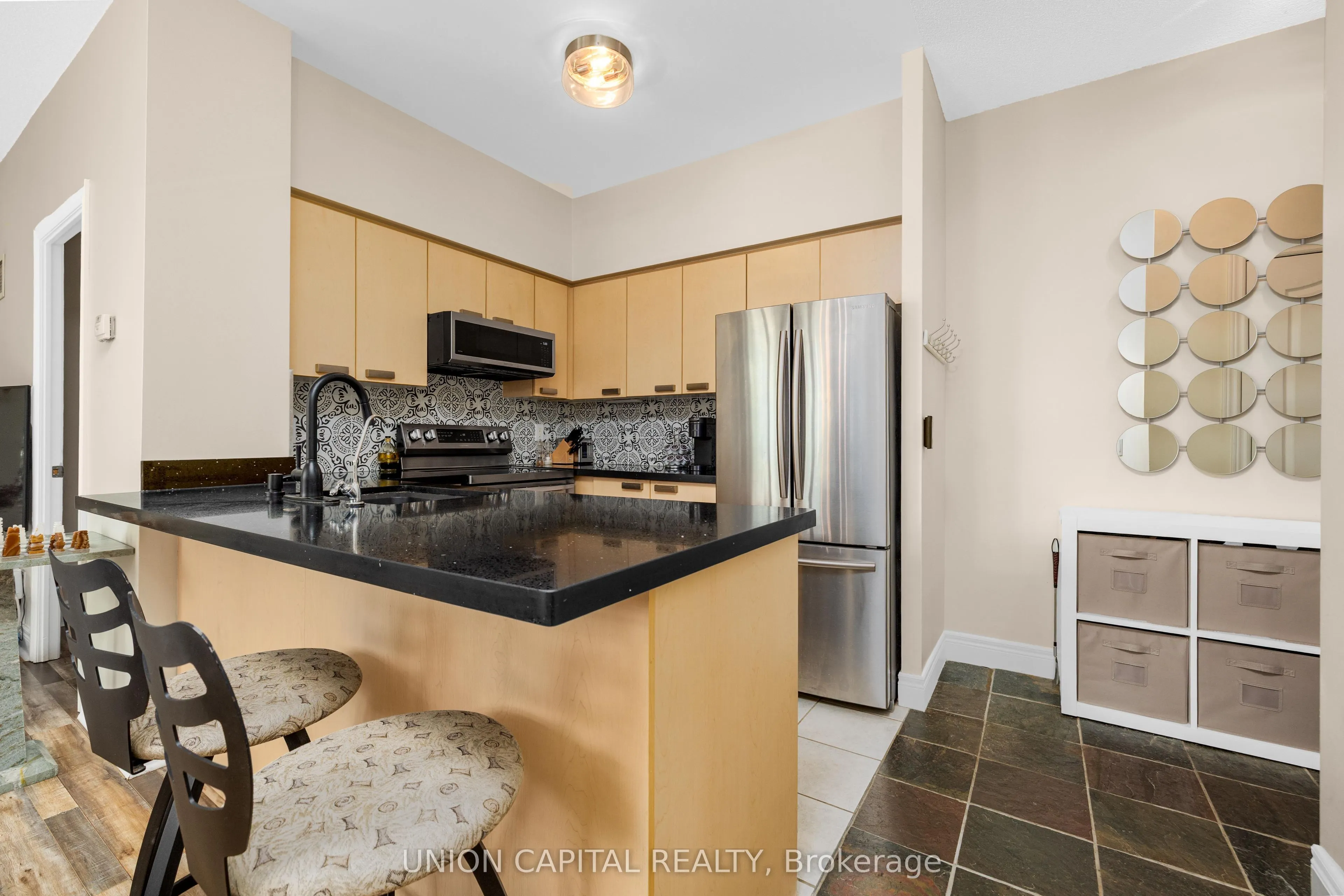 48 Suncrest Boulevard #102