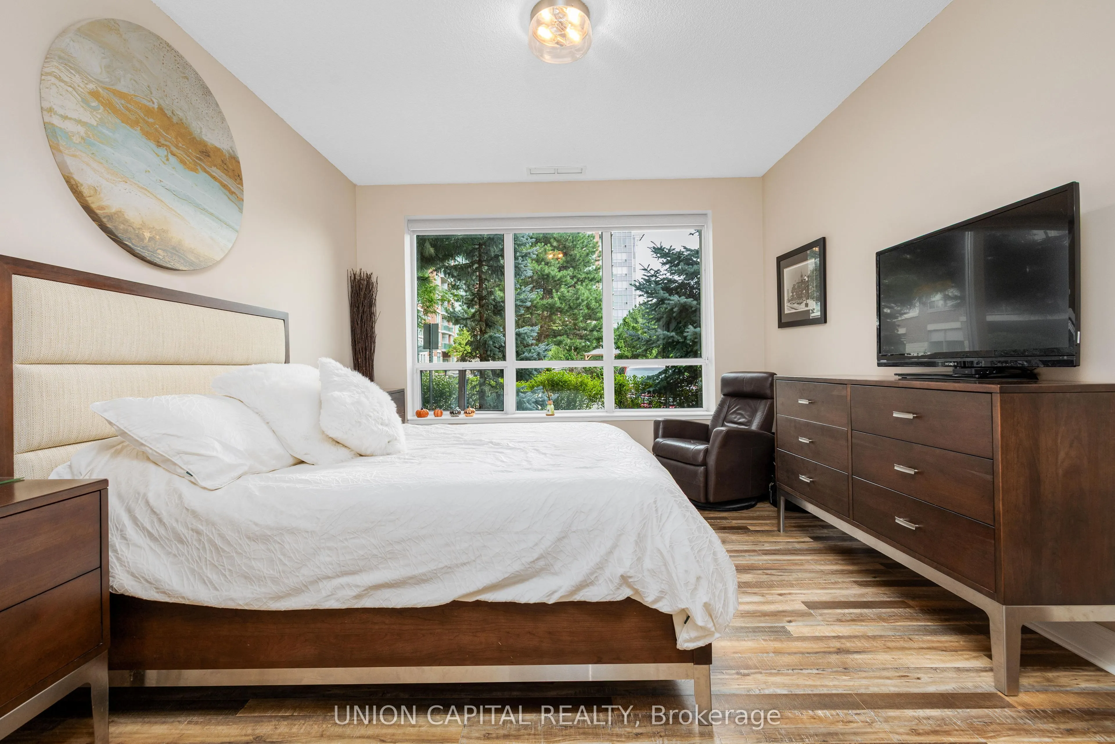 48 Suncrest Boulevard #102