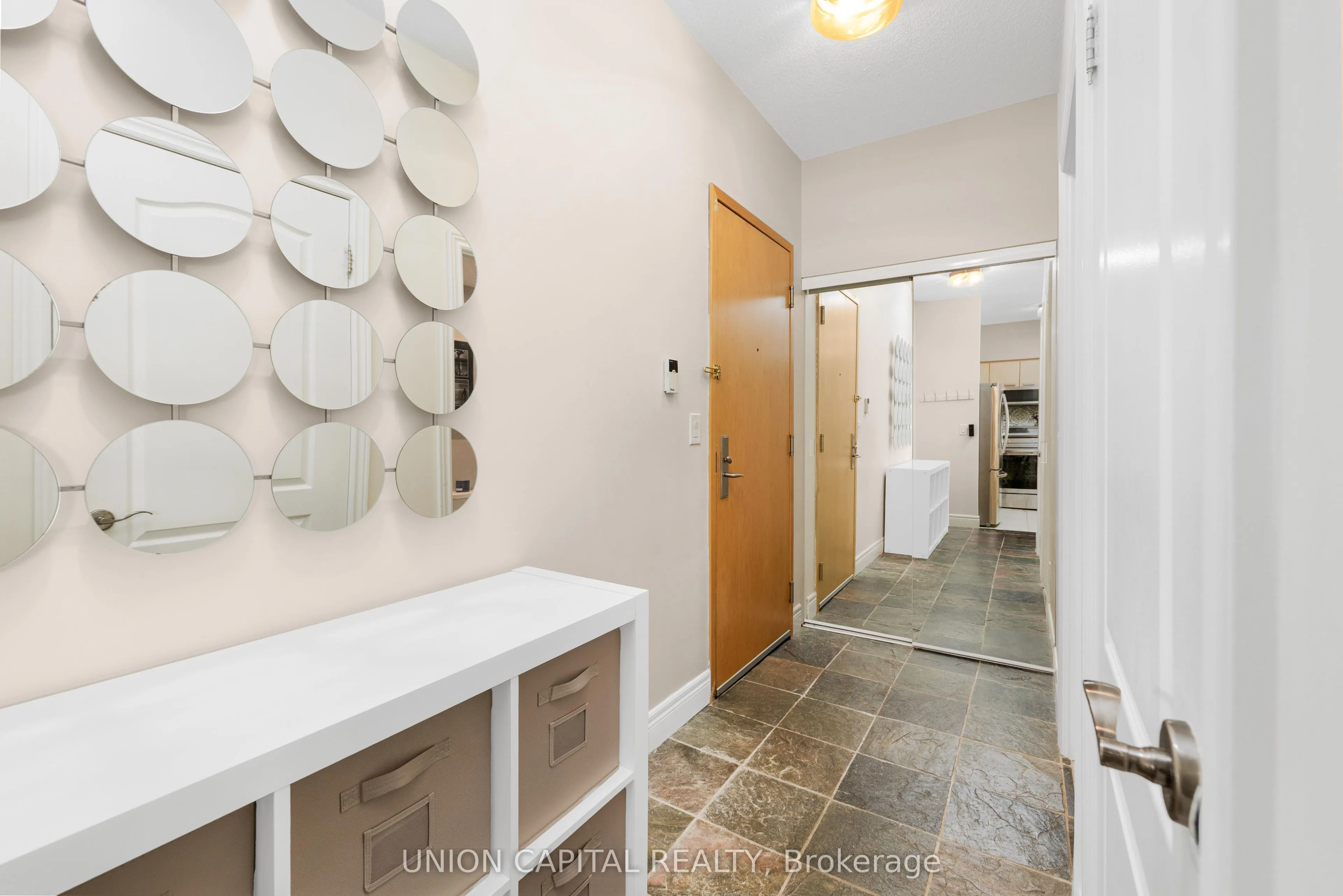 48 Suncrest Boulevard #102