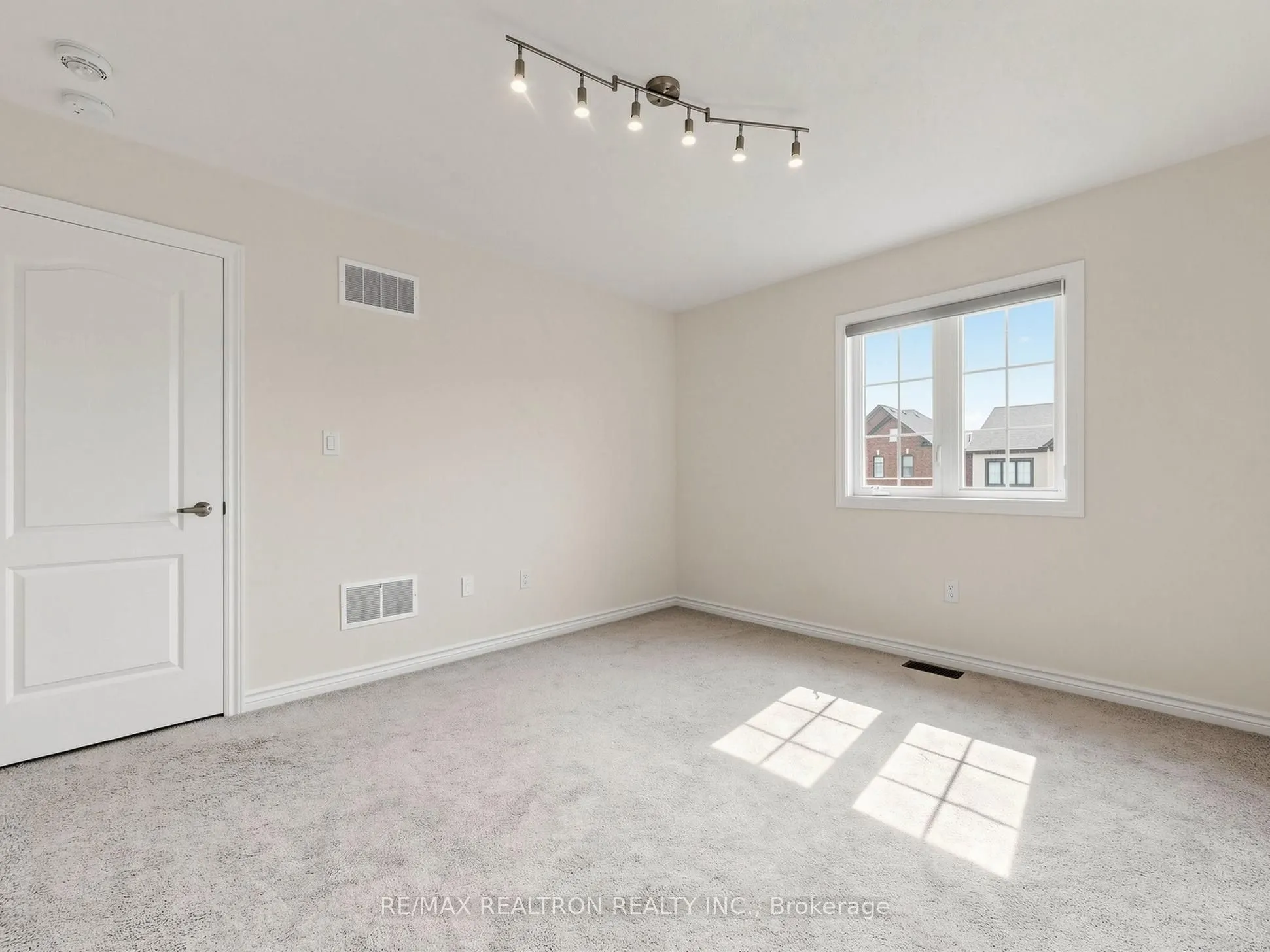 31 Valleo Street